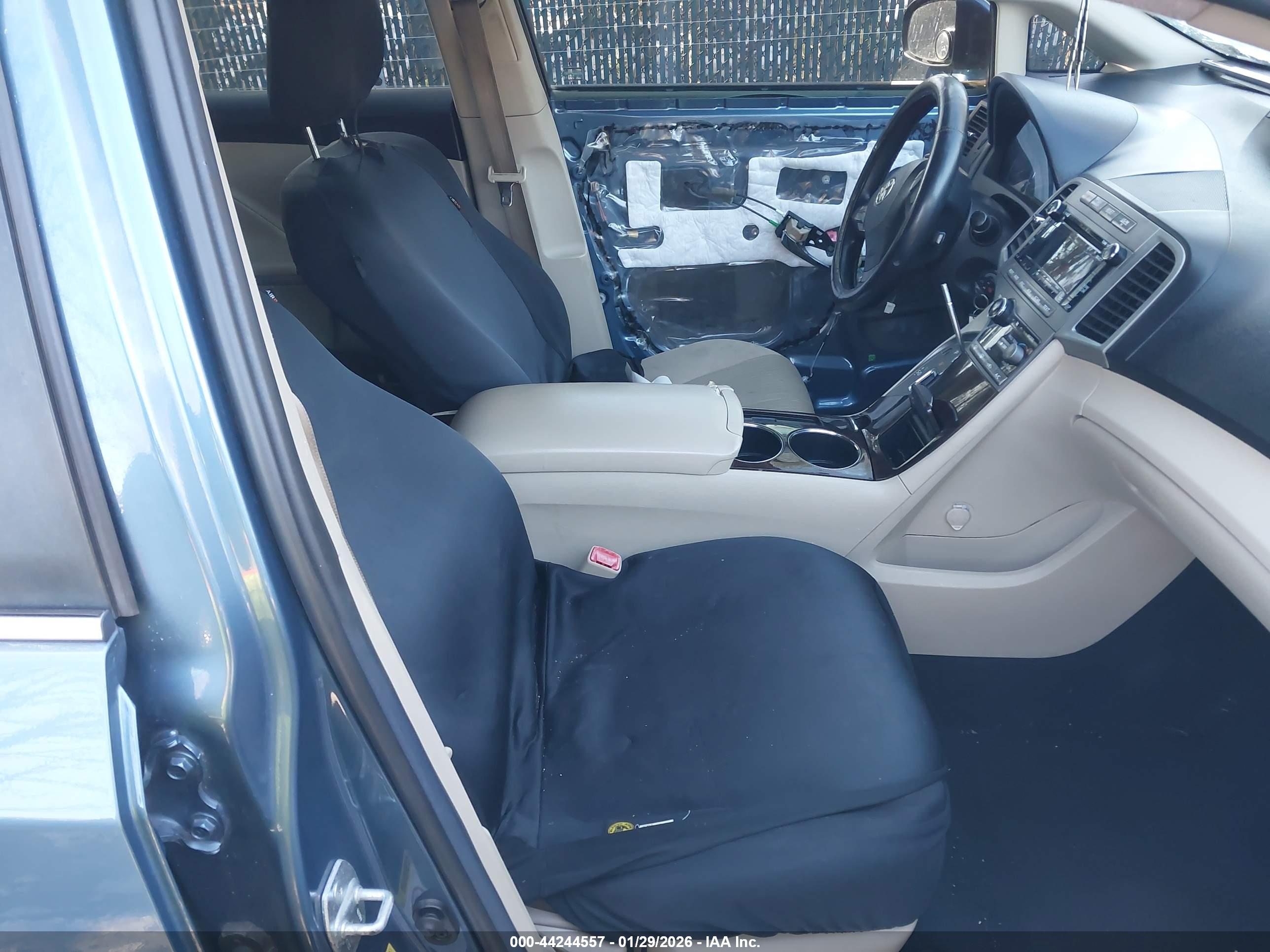 TOYOTA VENZA image 5