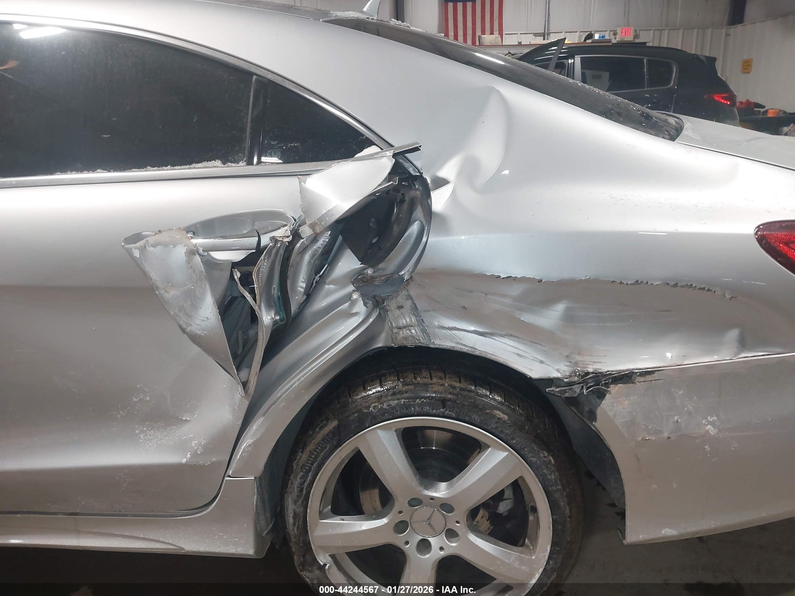 MERCEDES-BENZ CLS image 6