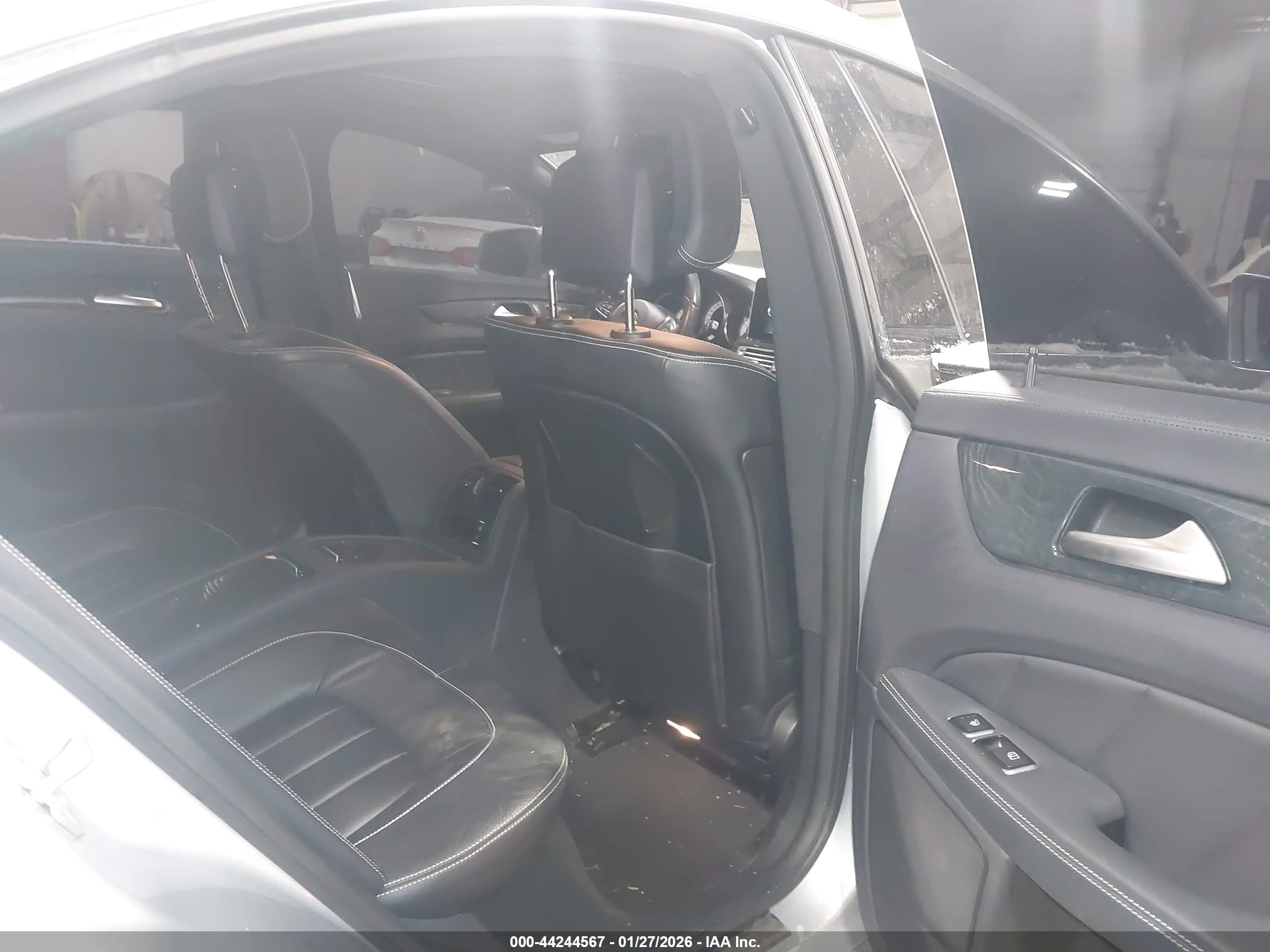 MERCEDES-BENZ CLS image 8
