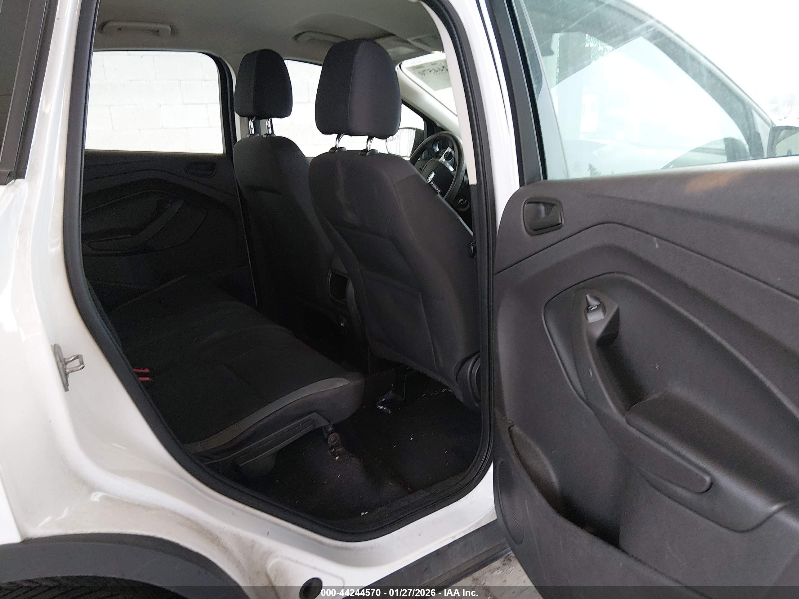 FORD ESCAPE image 8