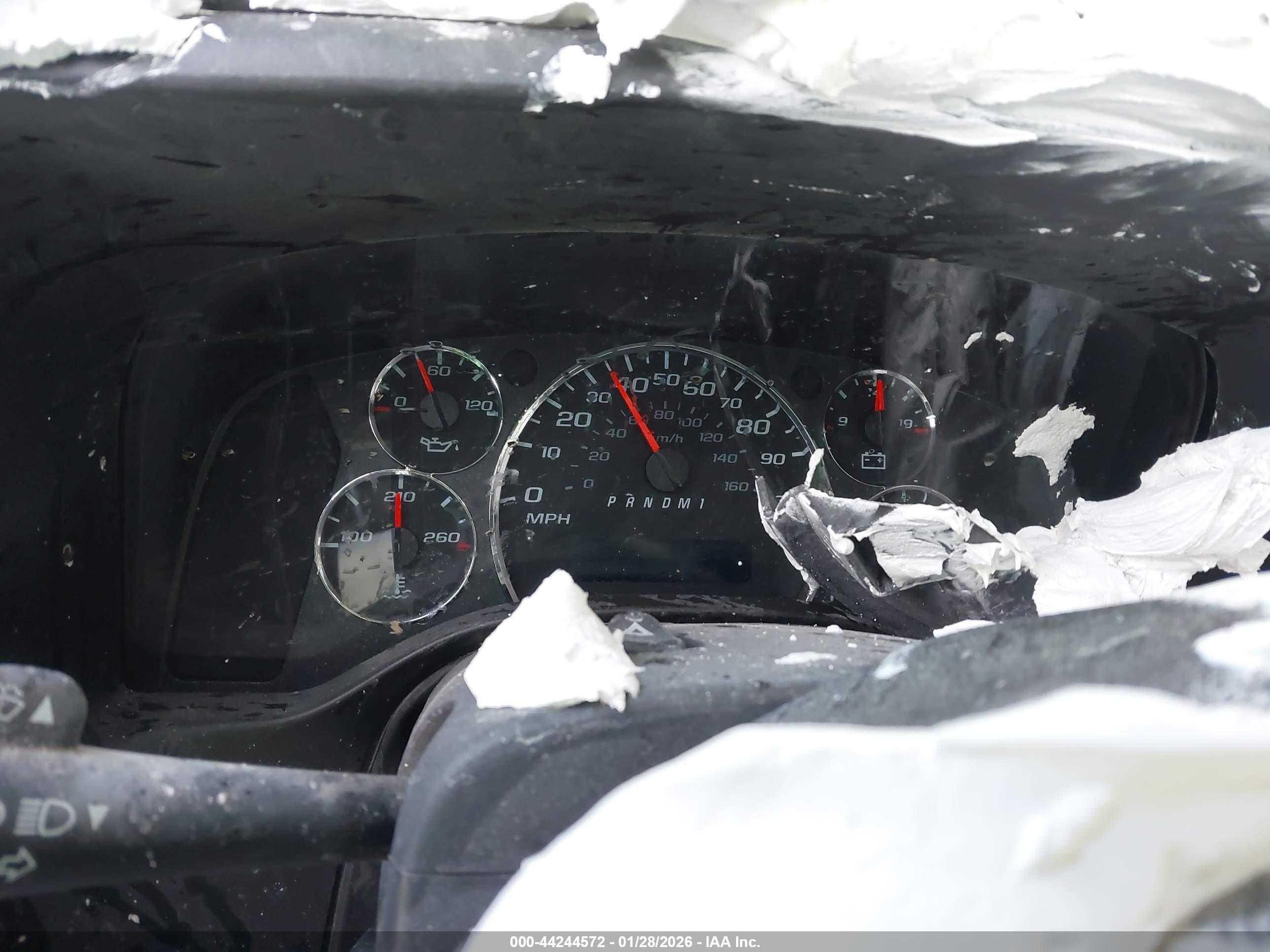 CHEVROLET EXPRESS image 7