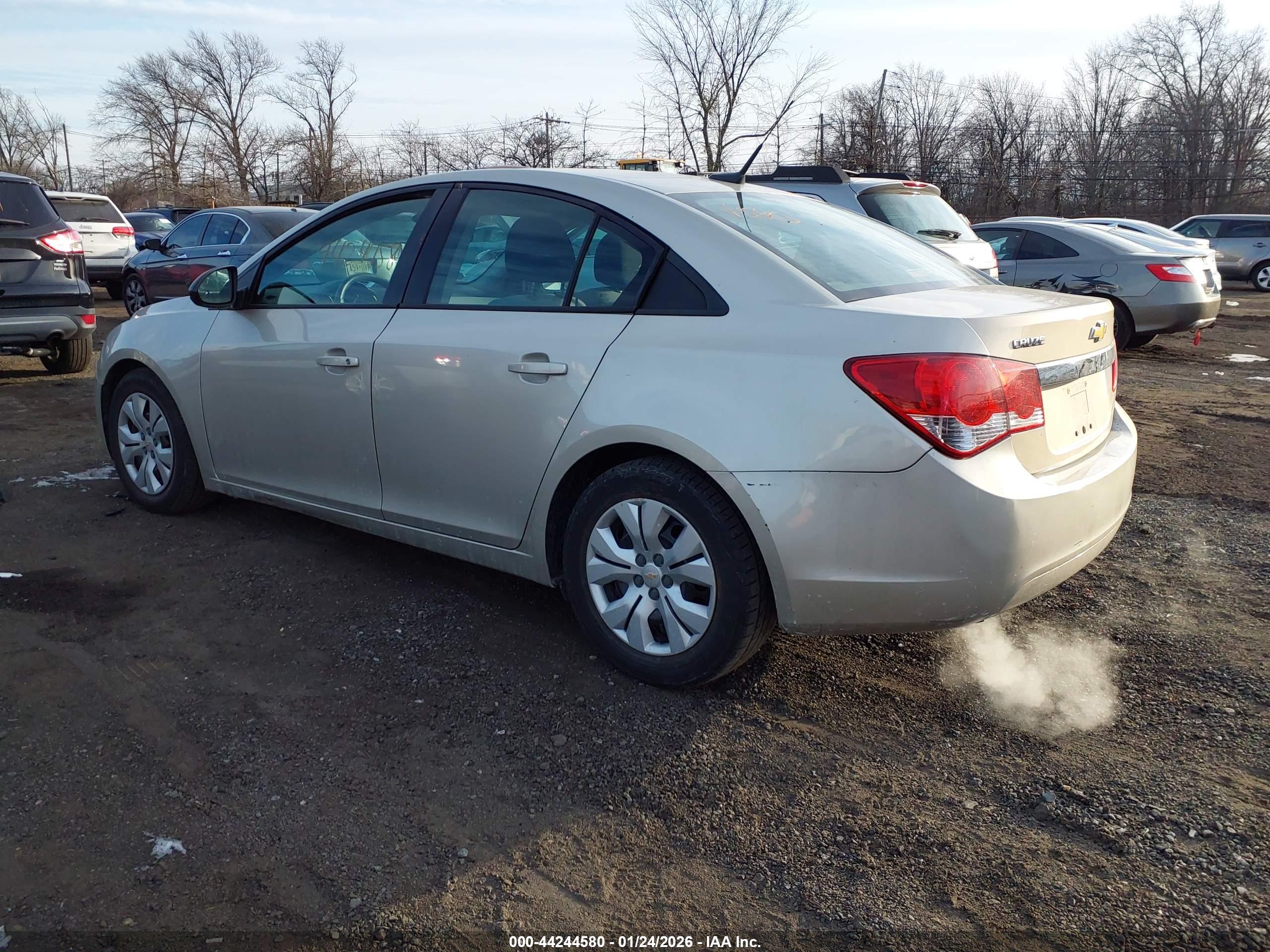 CHEVROLET CRUZE image 3