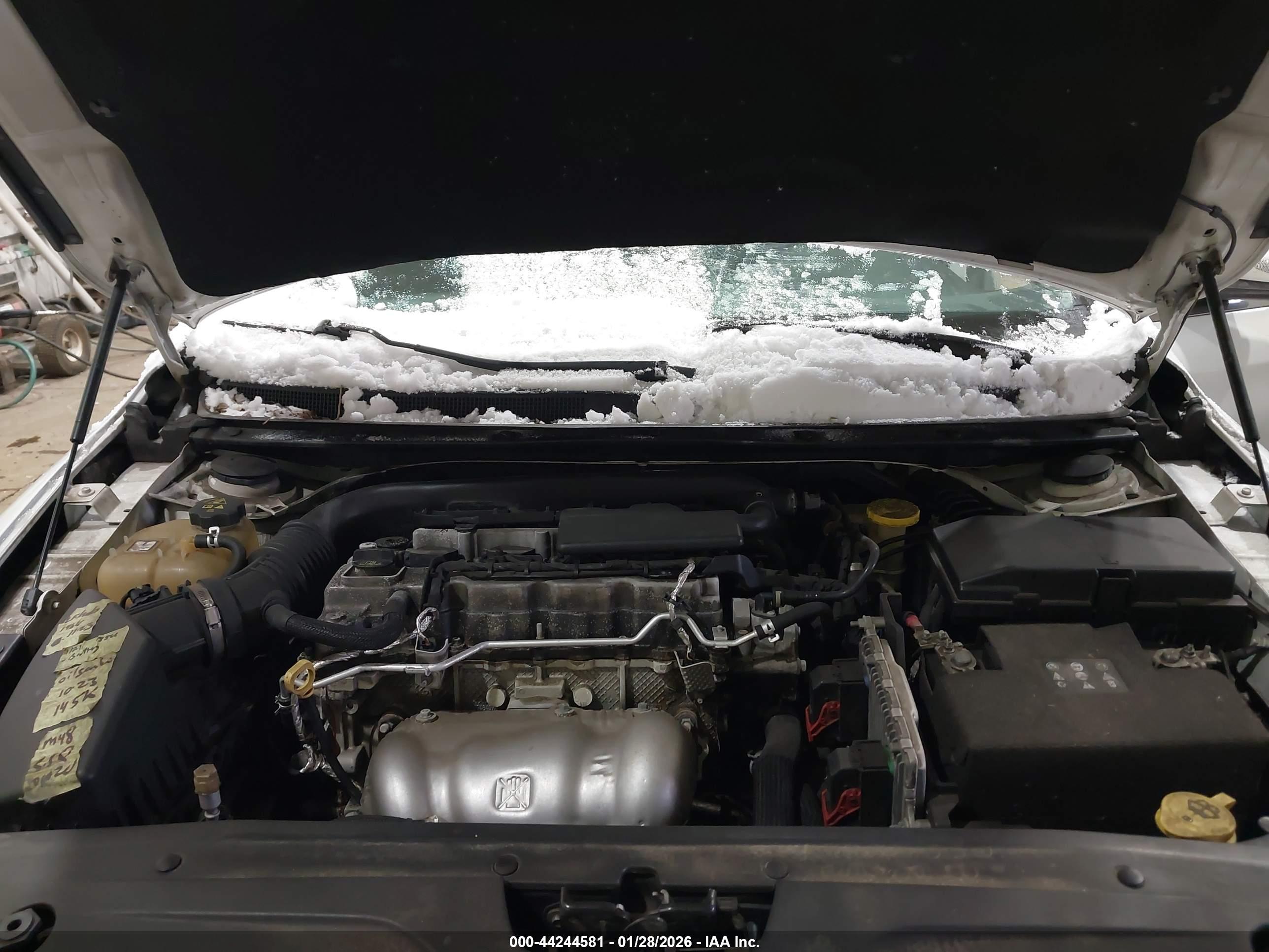 CHRYSLER 200 image 10