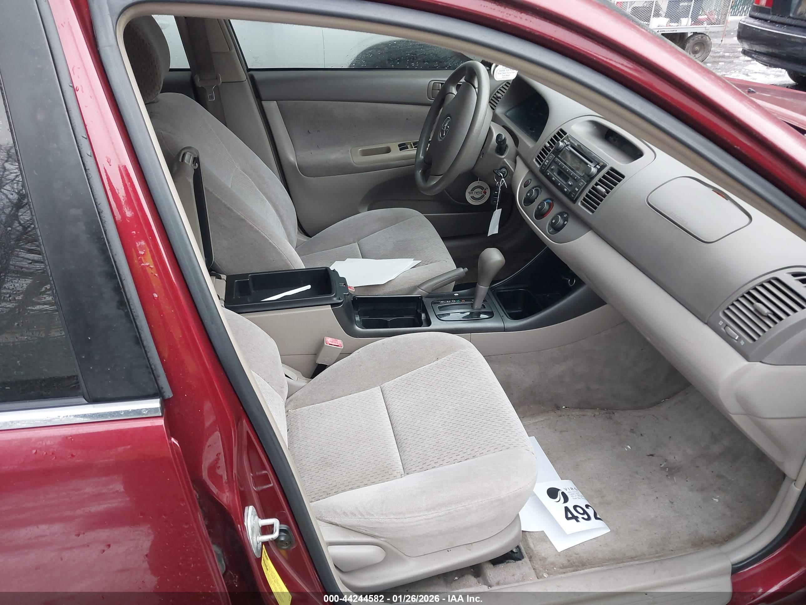 TOYOTA CAMRY image 5
