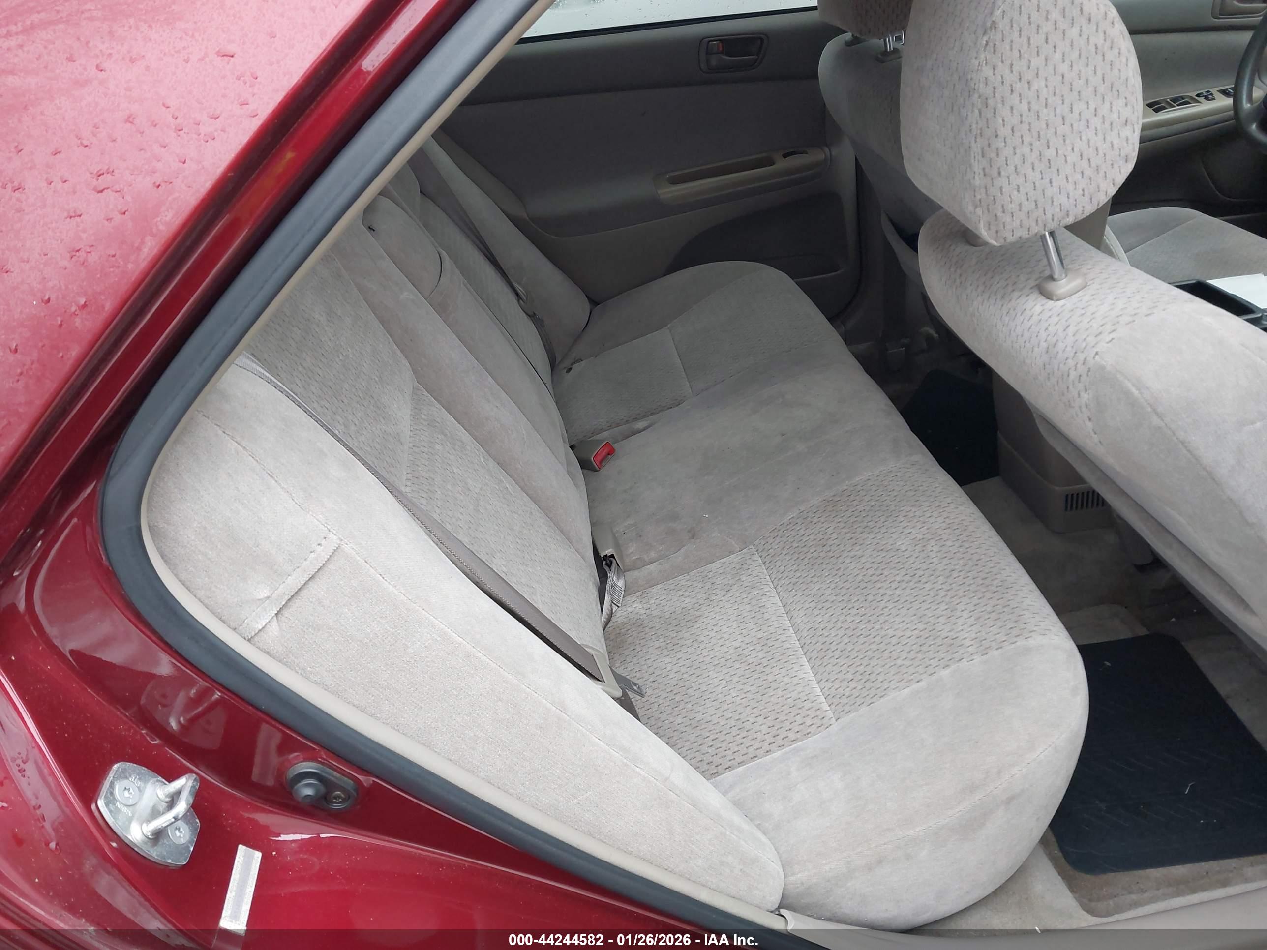 TOYOTA CAMRY image 8