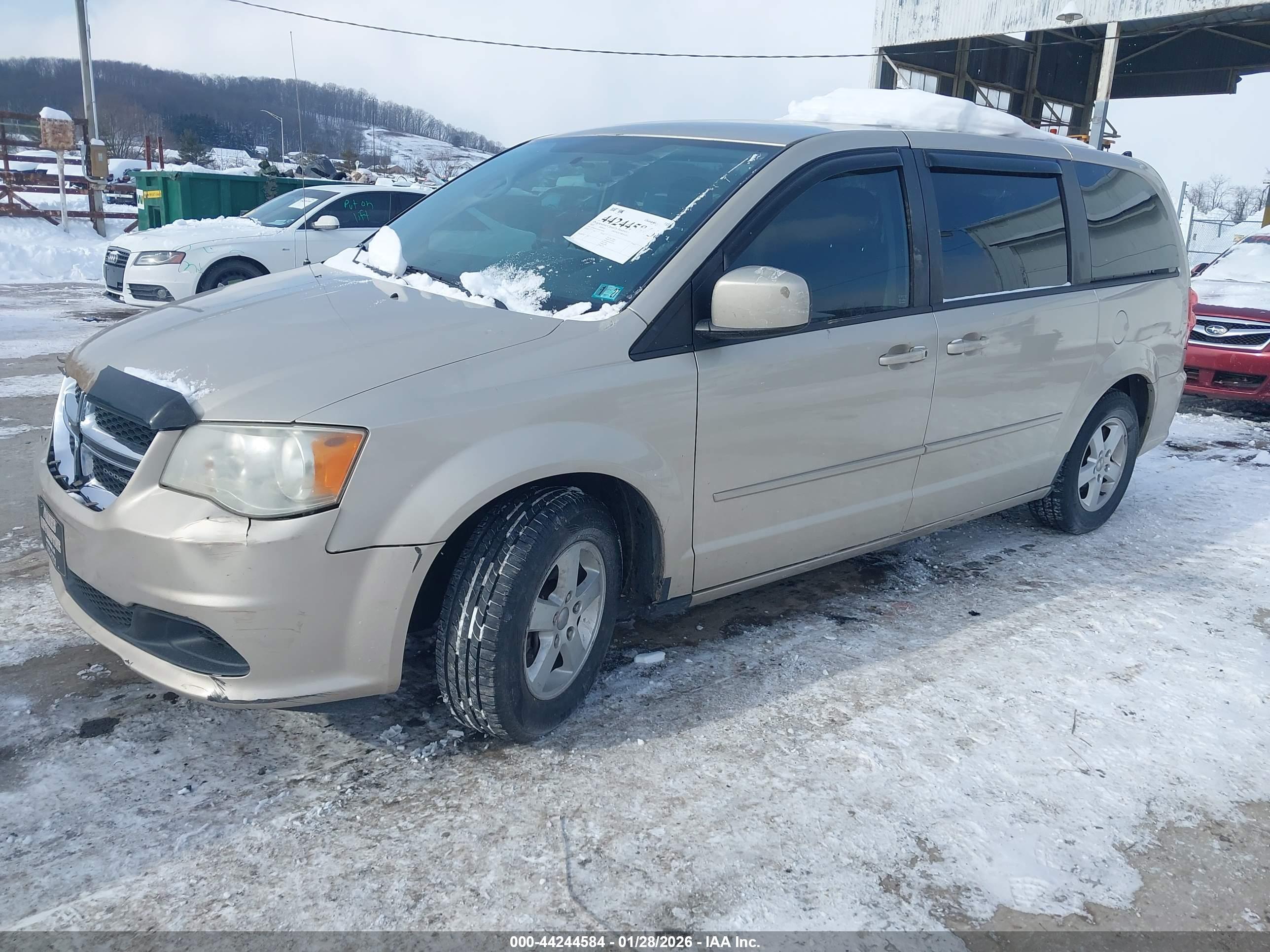 DODGE GRAND image 2