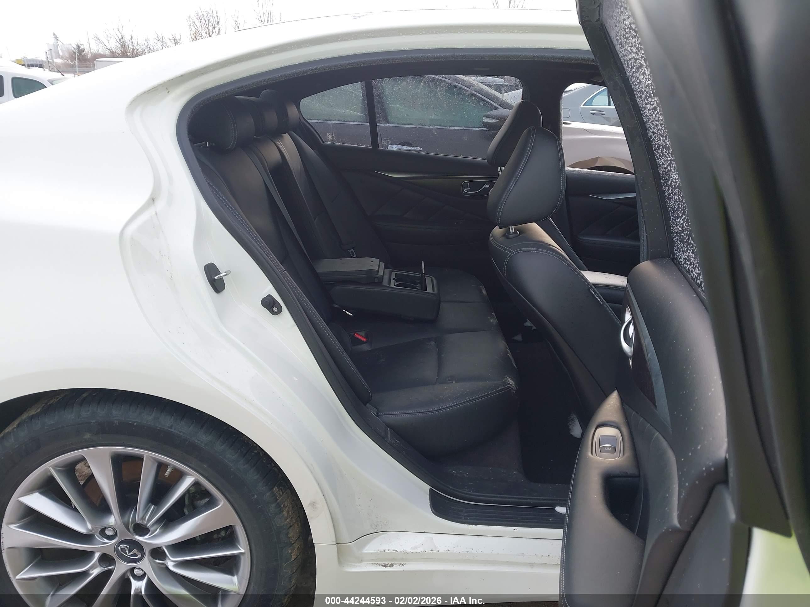 INFINITI Q50 image 8