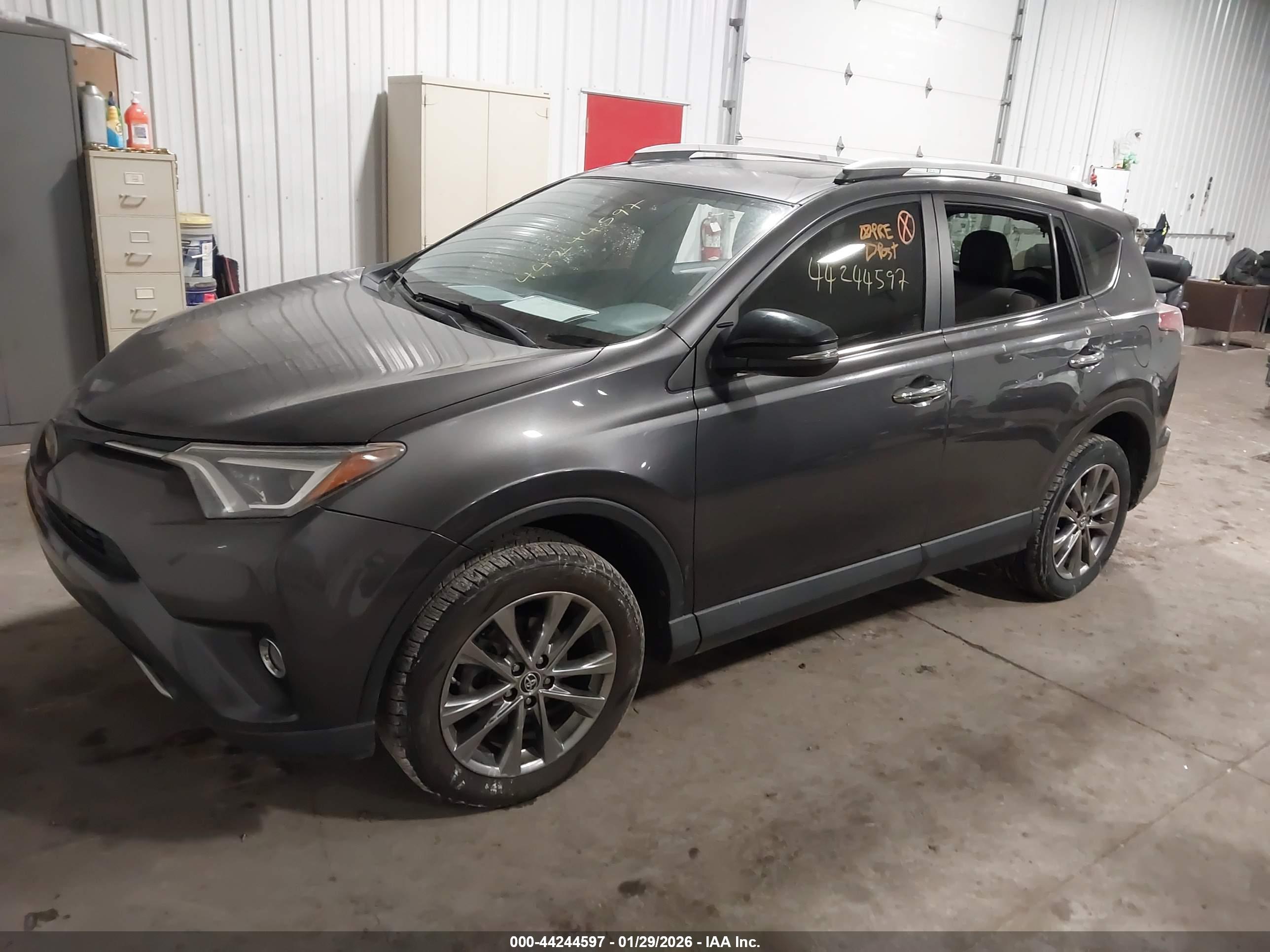 TOYOTA RAV4 image 2
