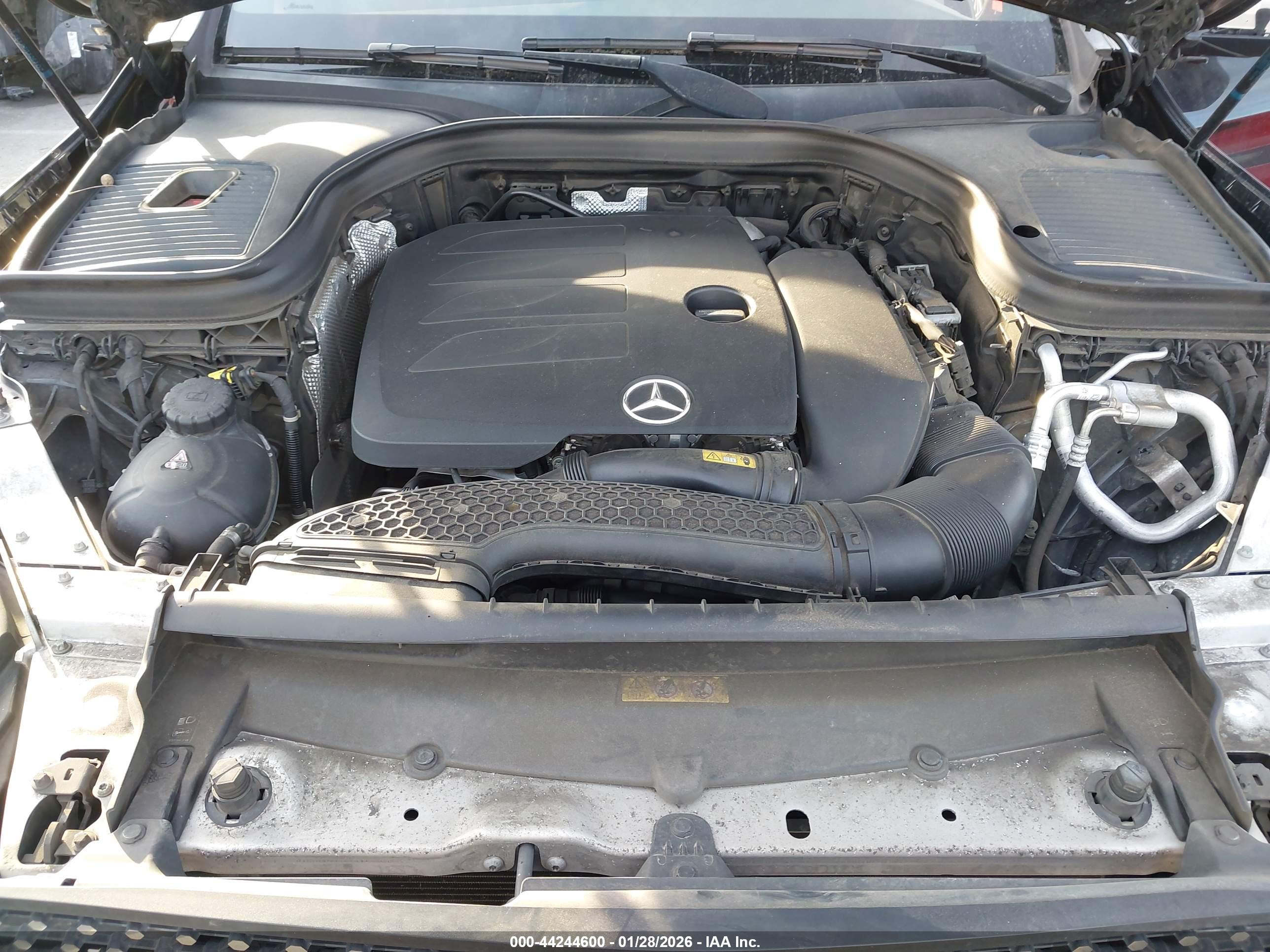 MERCEDES-BENZ GLC image 10