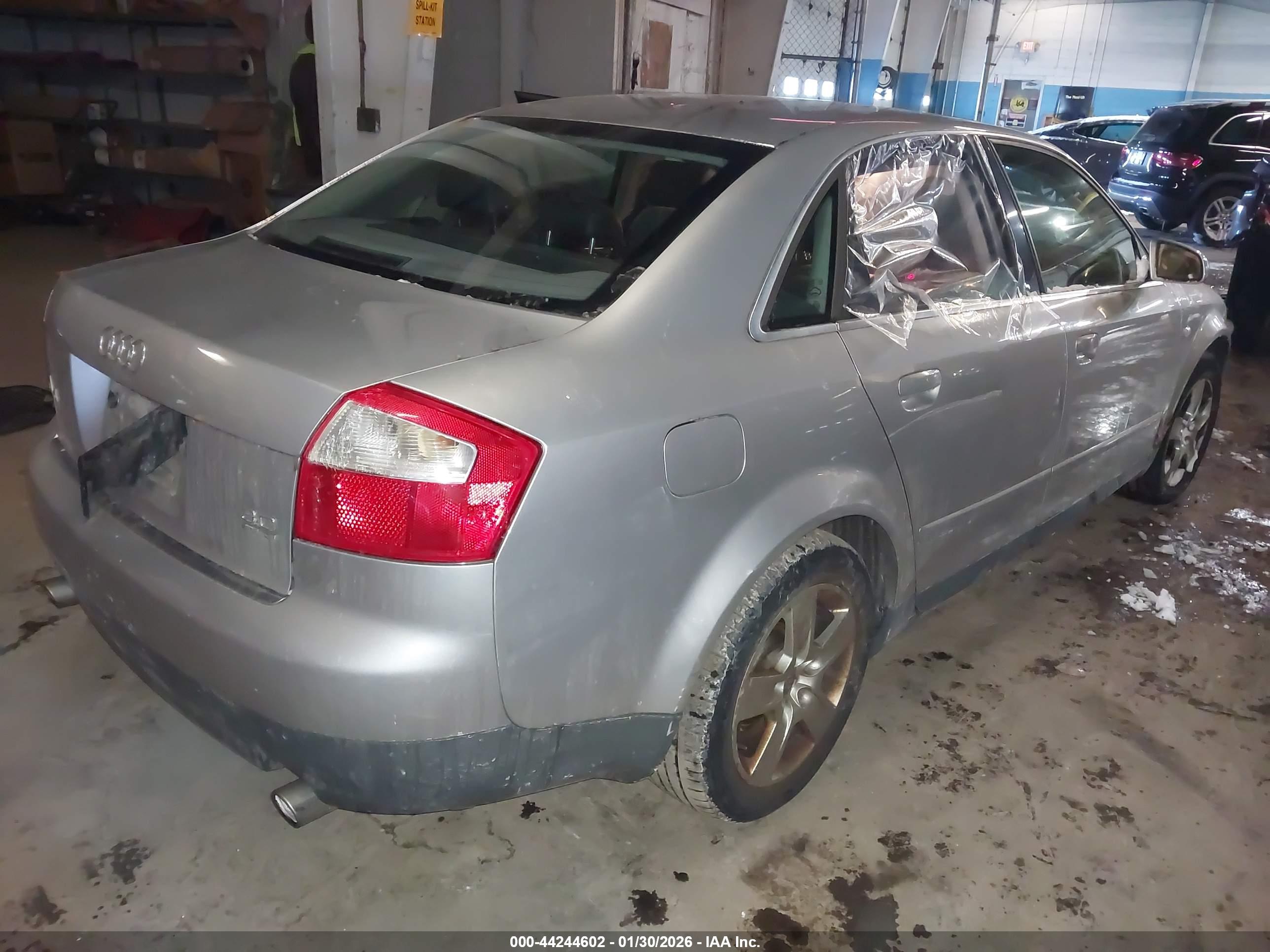 AUDI A4 image 4