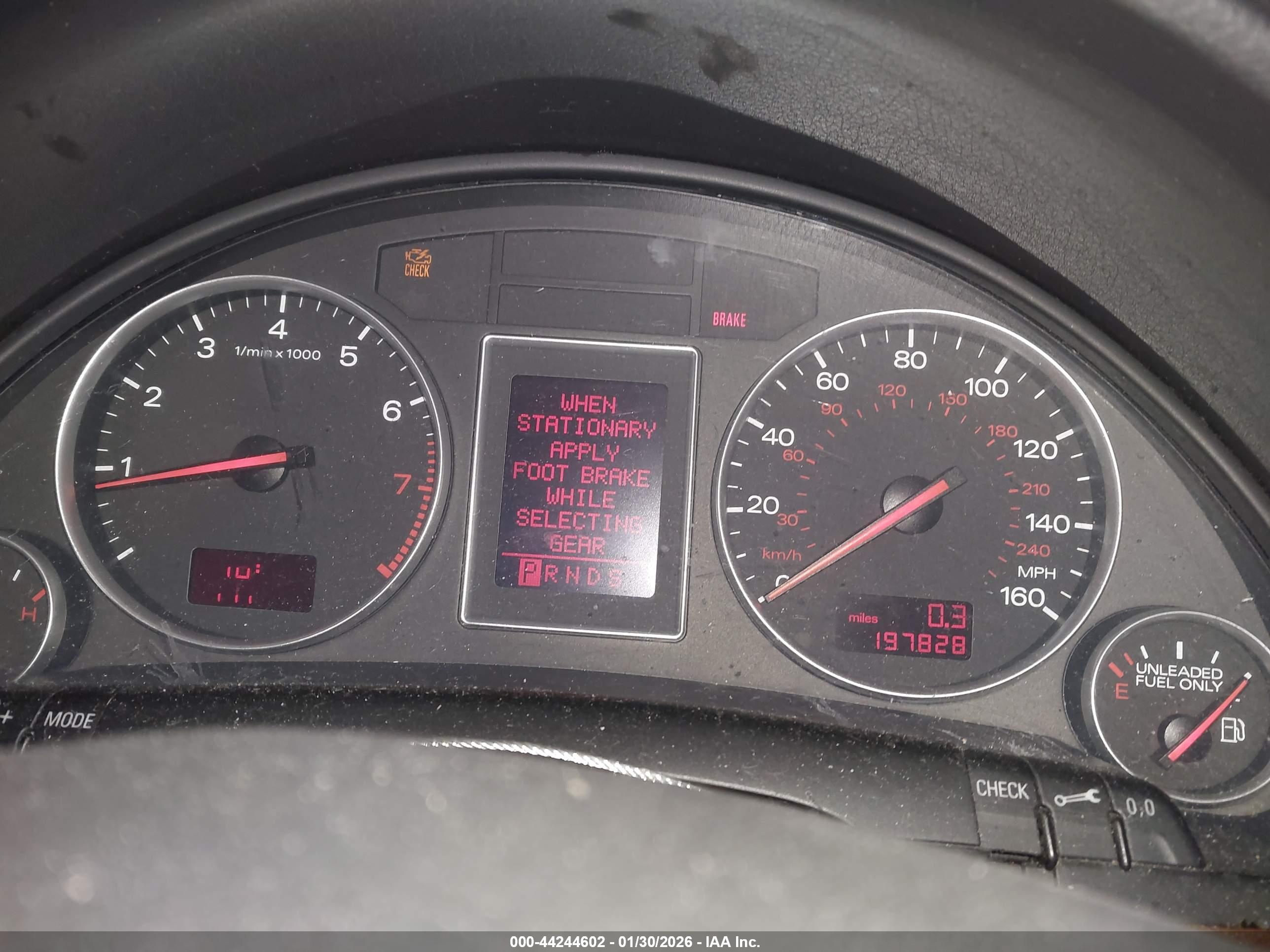 AUDI A4 image 7