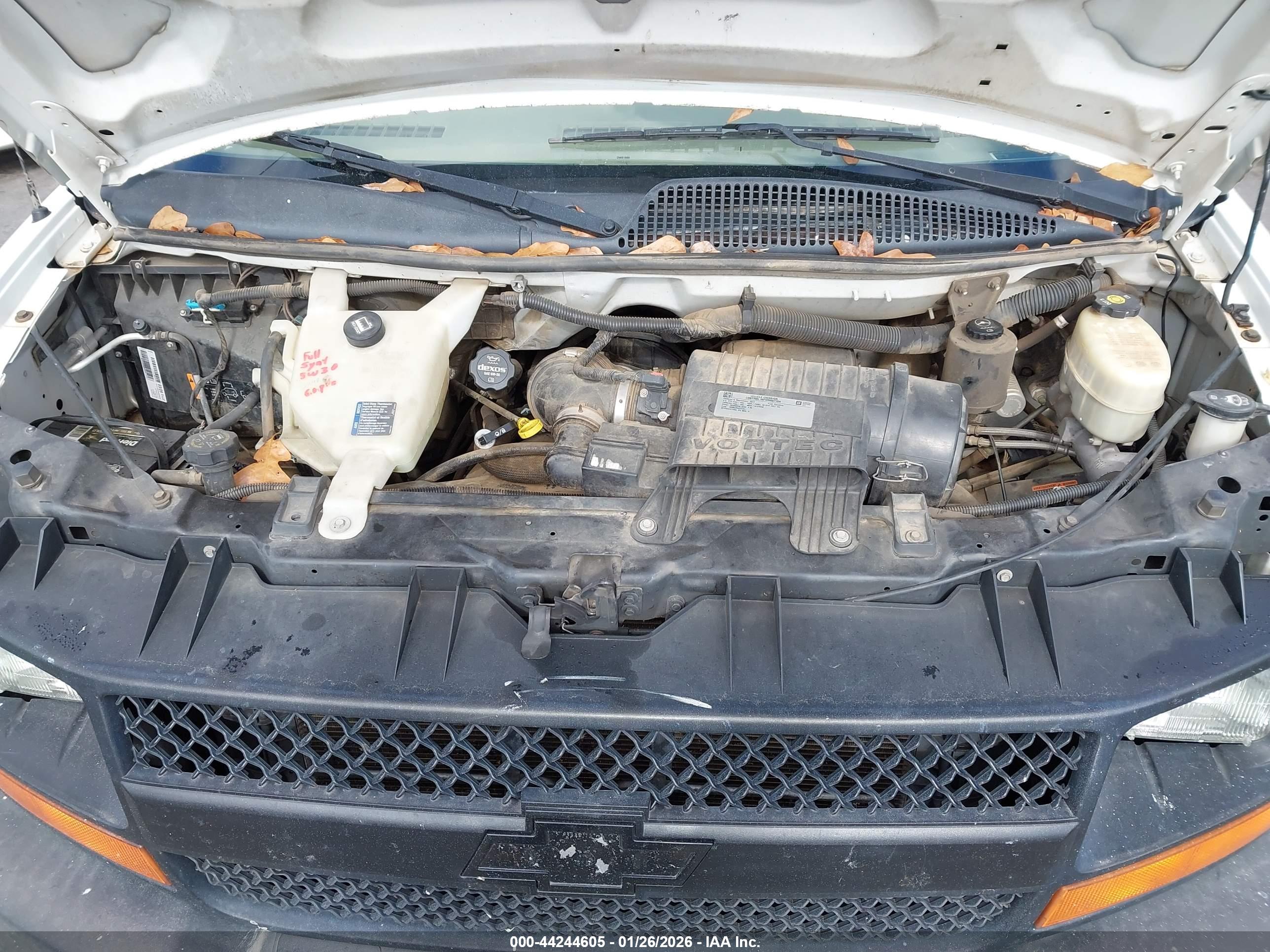 CHEVROLET EXPRESS image 10
