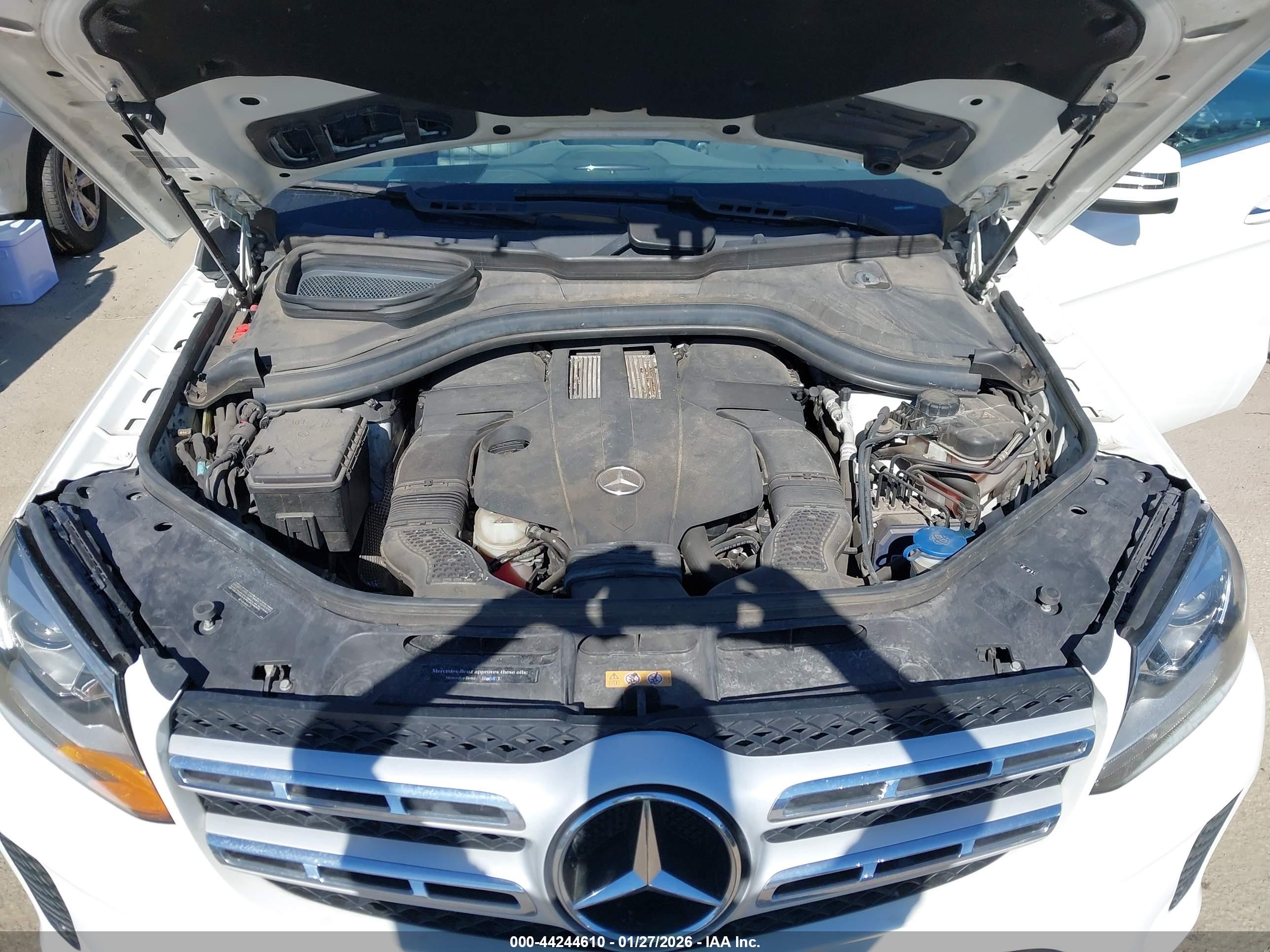 MERCEDES-BENZ GLS image 10