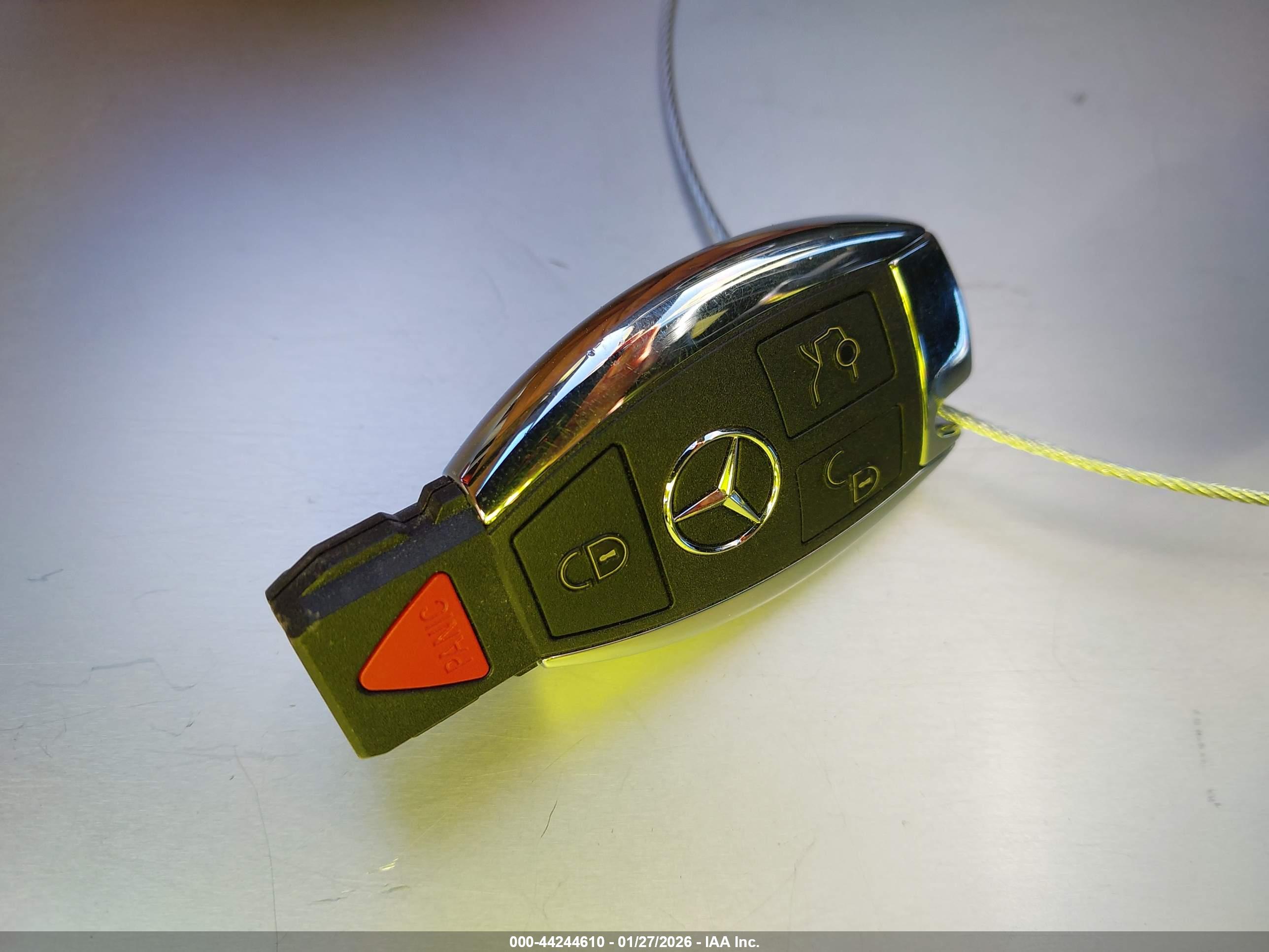 MERCEDES-BENZ GLS image 11