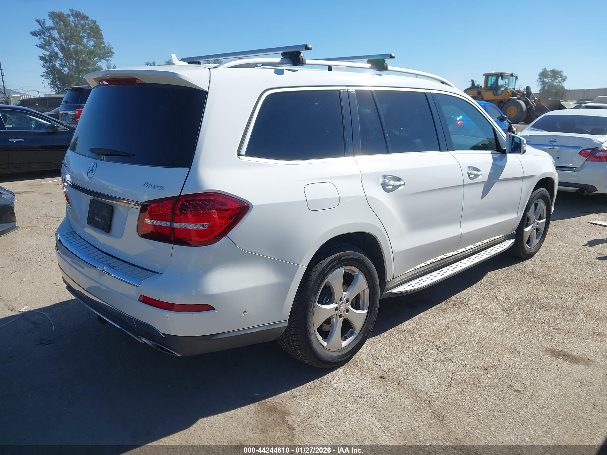 MERCEDES-BENZ GLS image 4