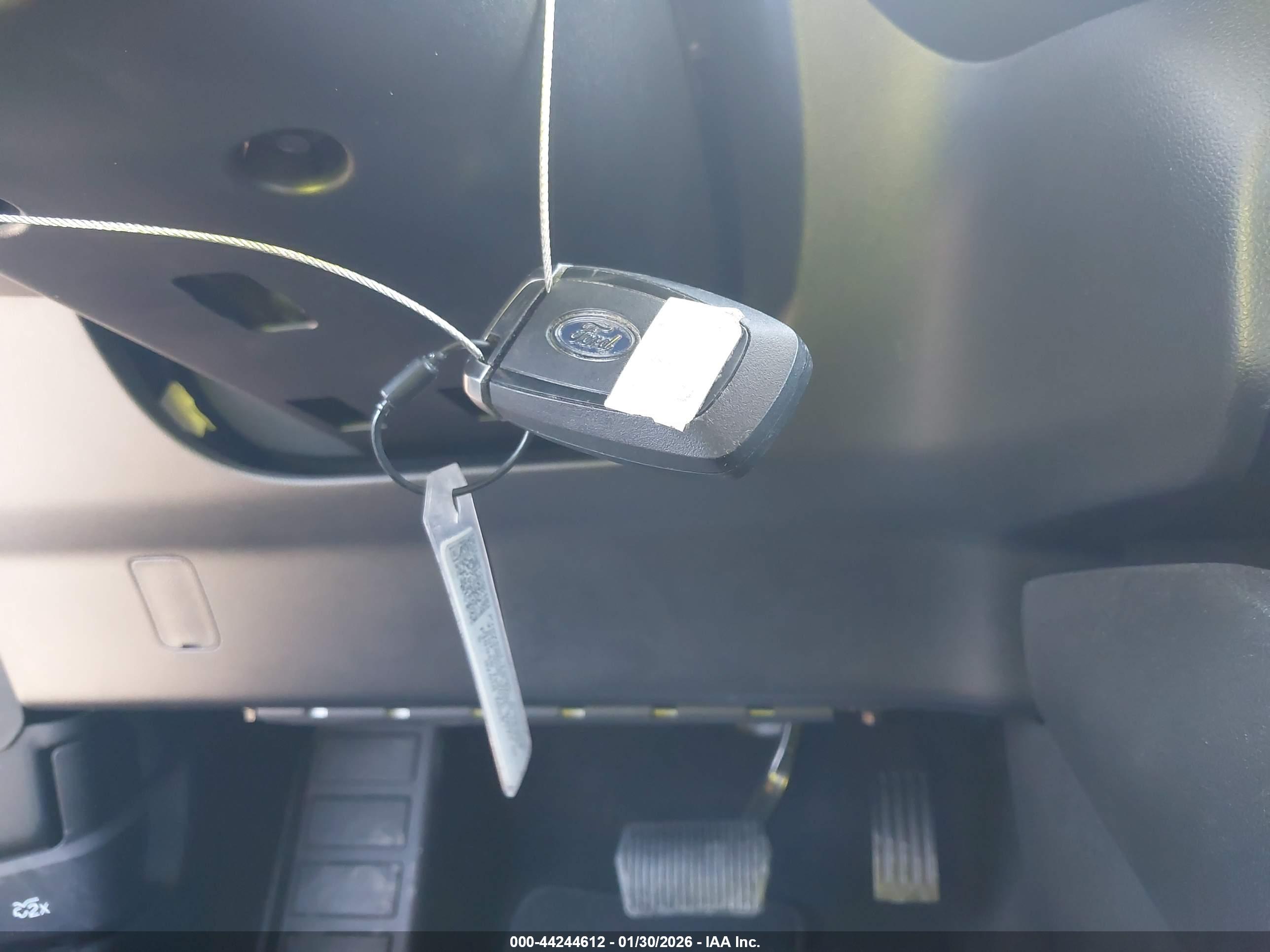 FORD ESCAPE image 11