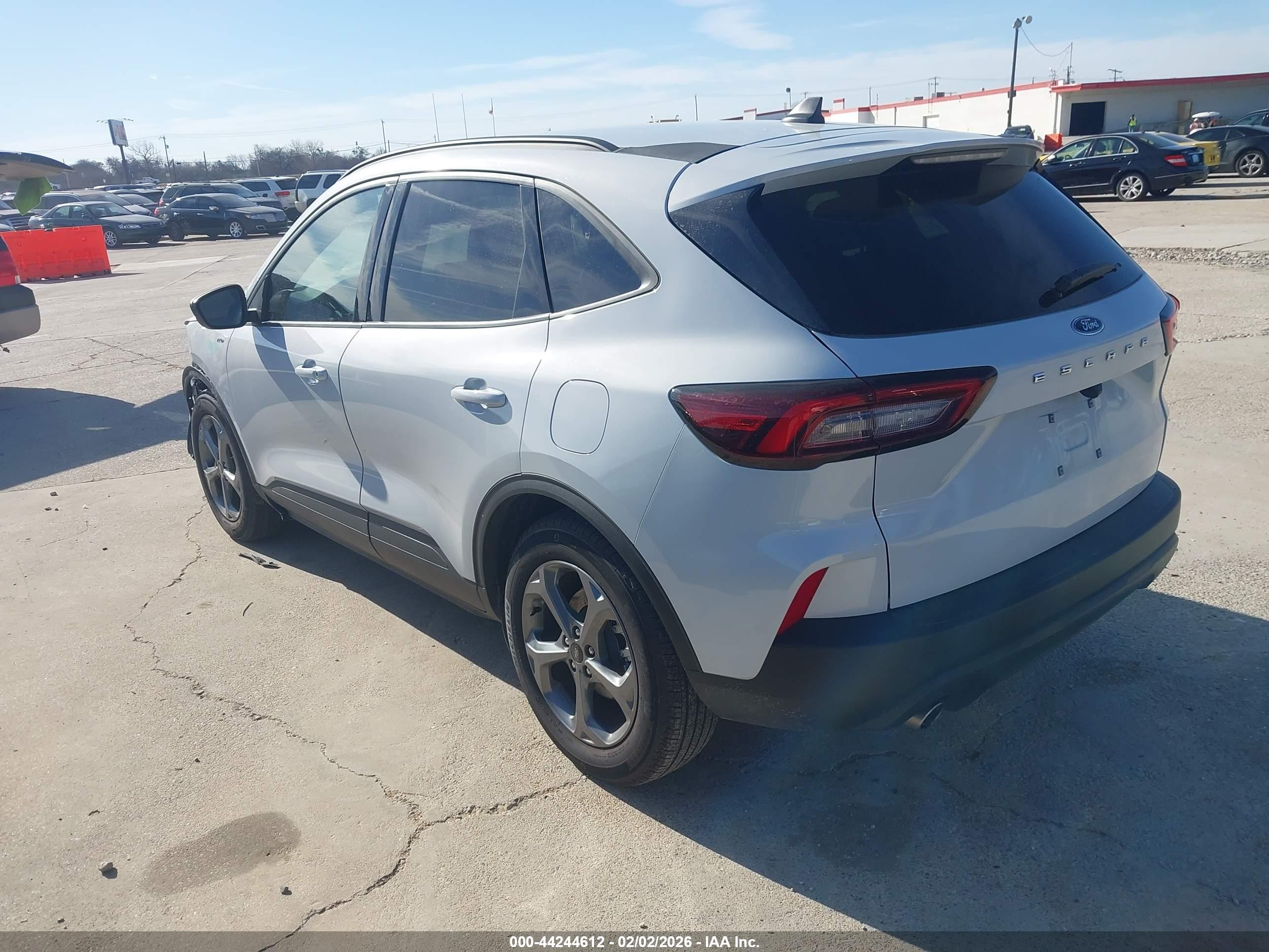 FORD ESCAPE image 3