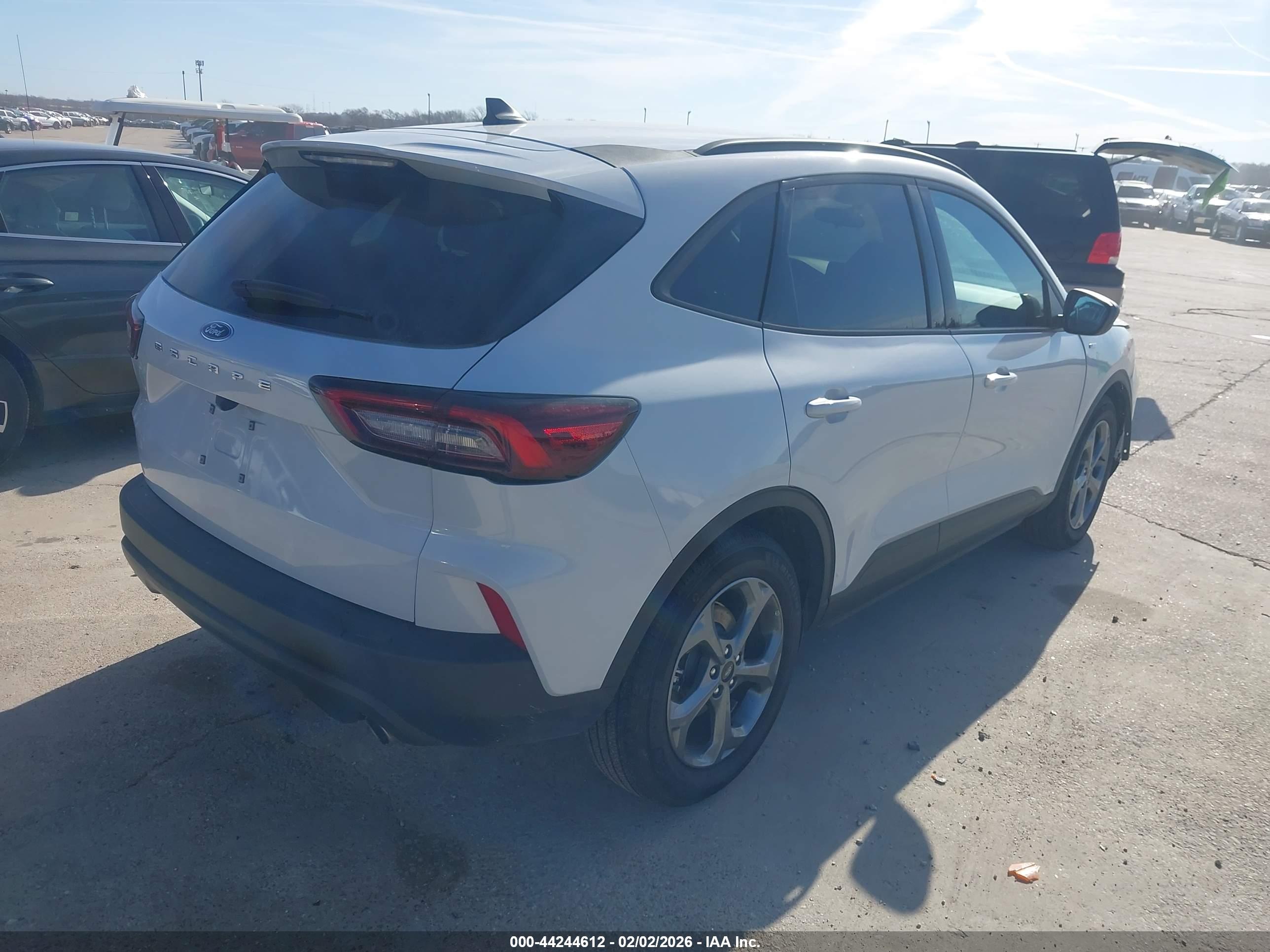 FORD ESCAPE image 4