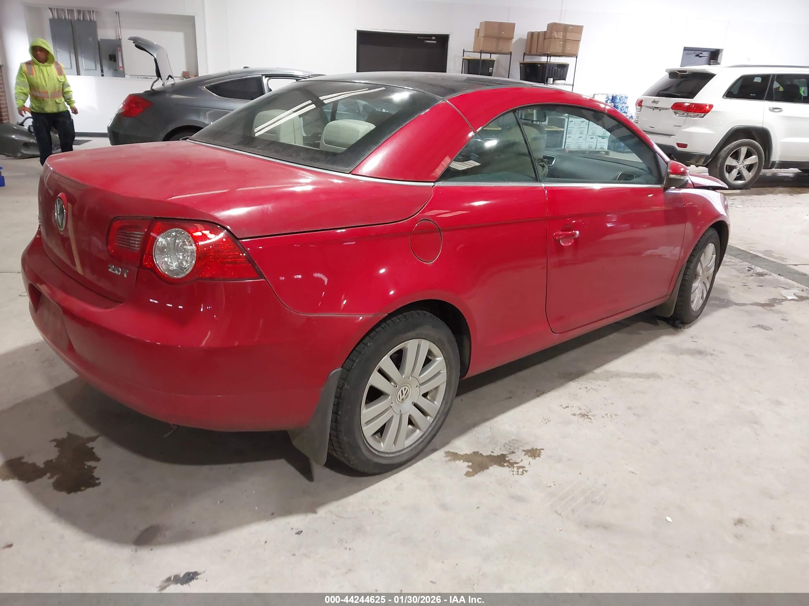 VOLKSWAGEN EOS image 4