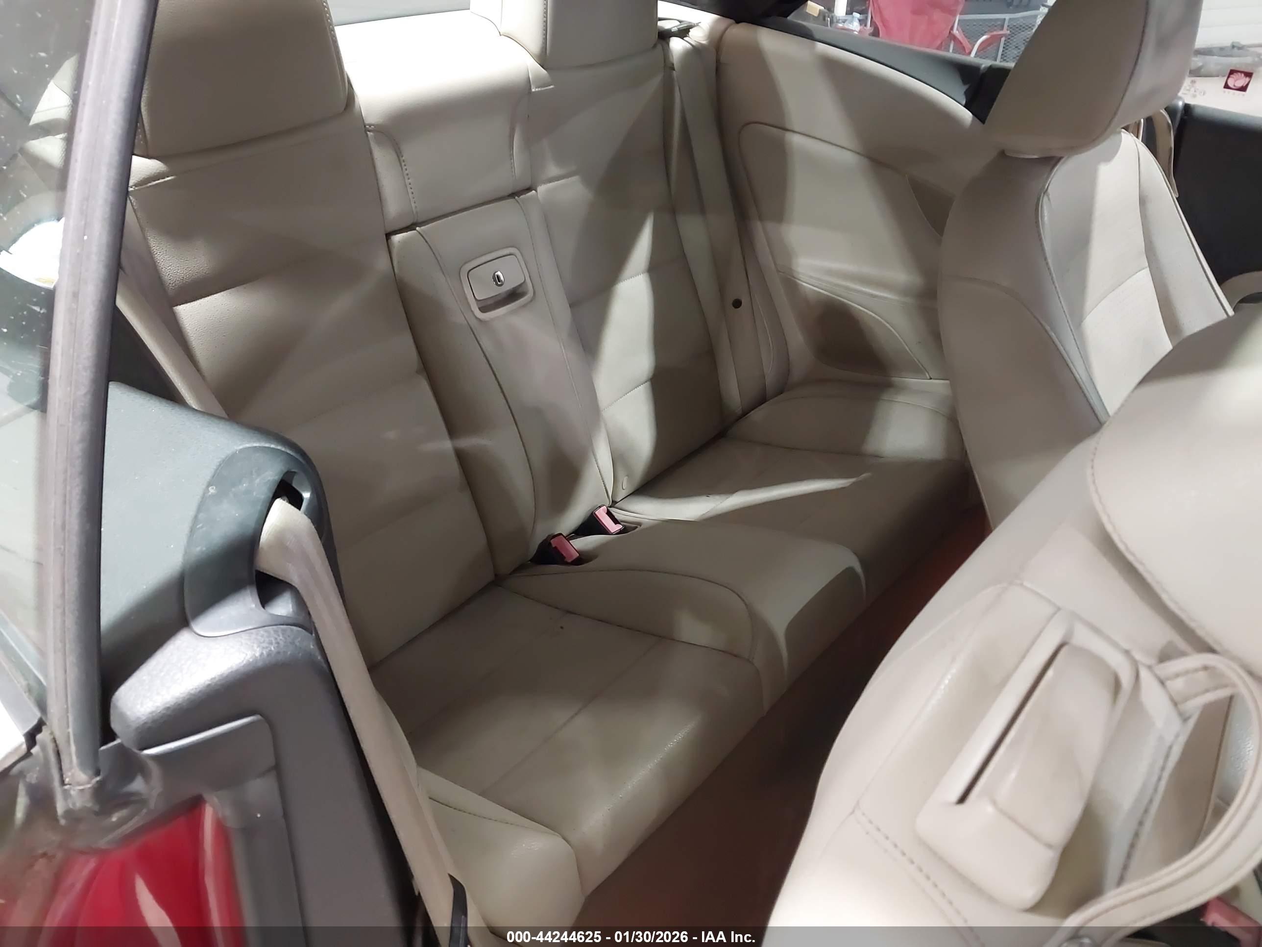 VOLKSWAGEN EOS image 8