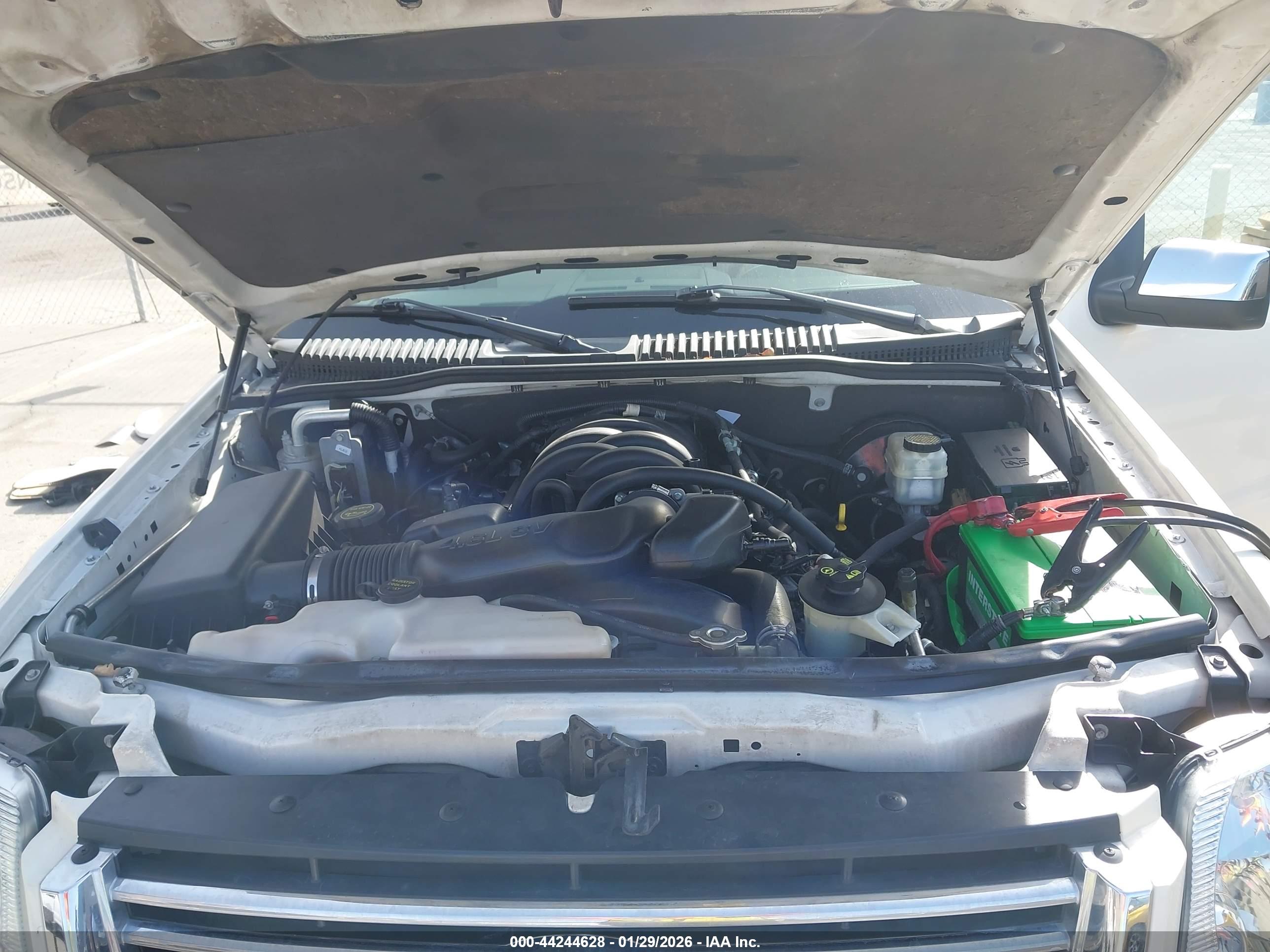 FORD EXPLORER image 10