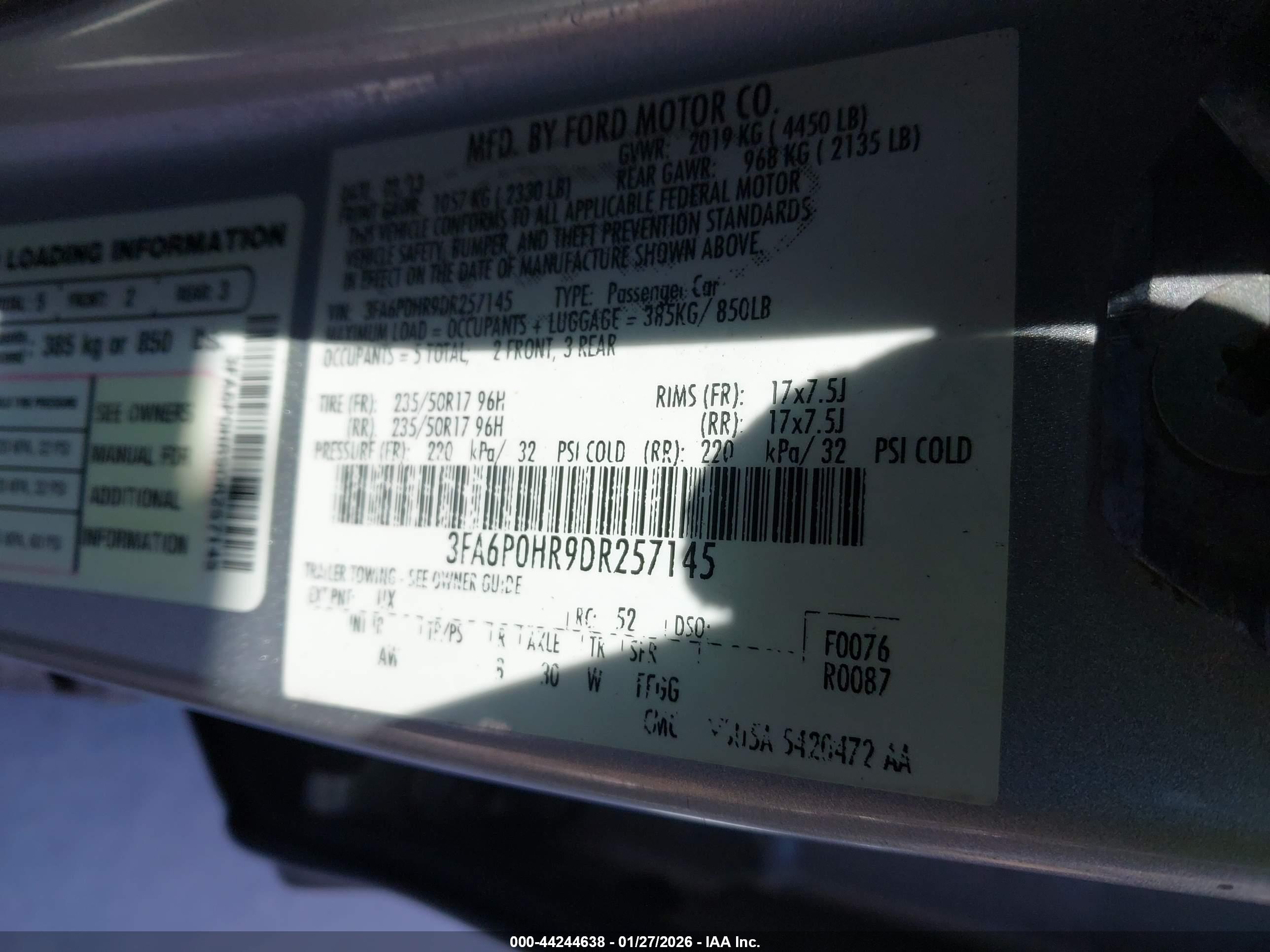 FORD FUSION image 9