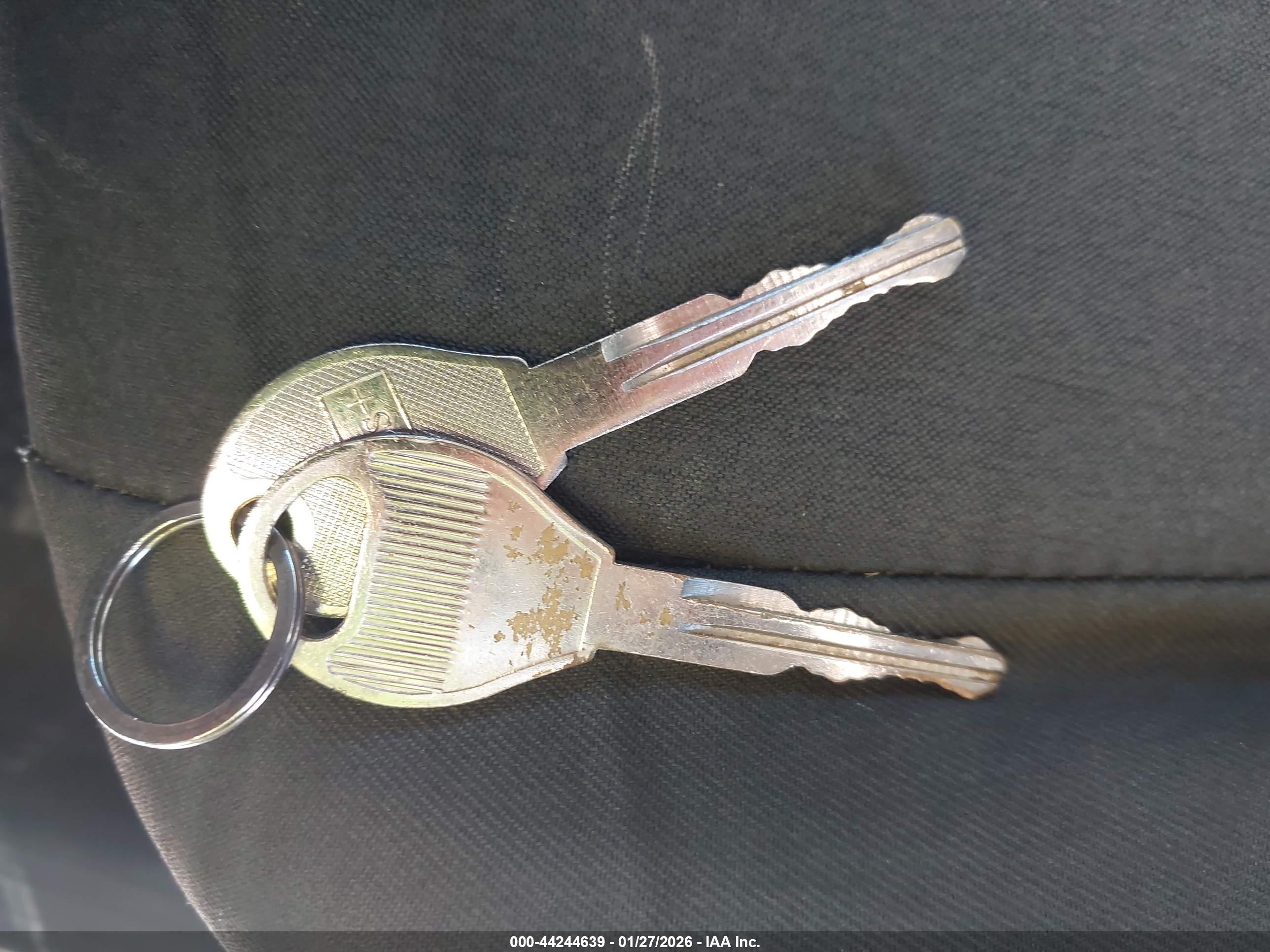 NISSAN VERSA image 11