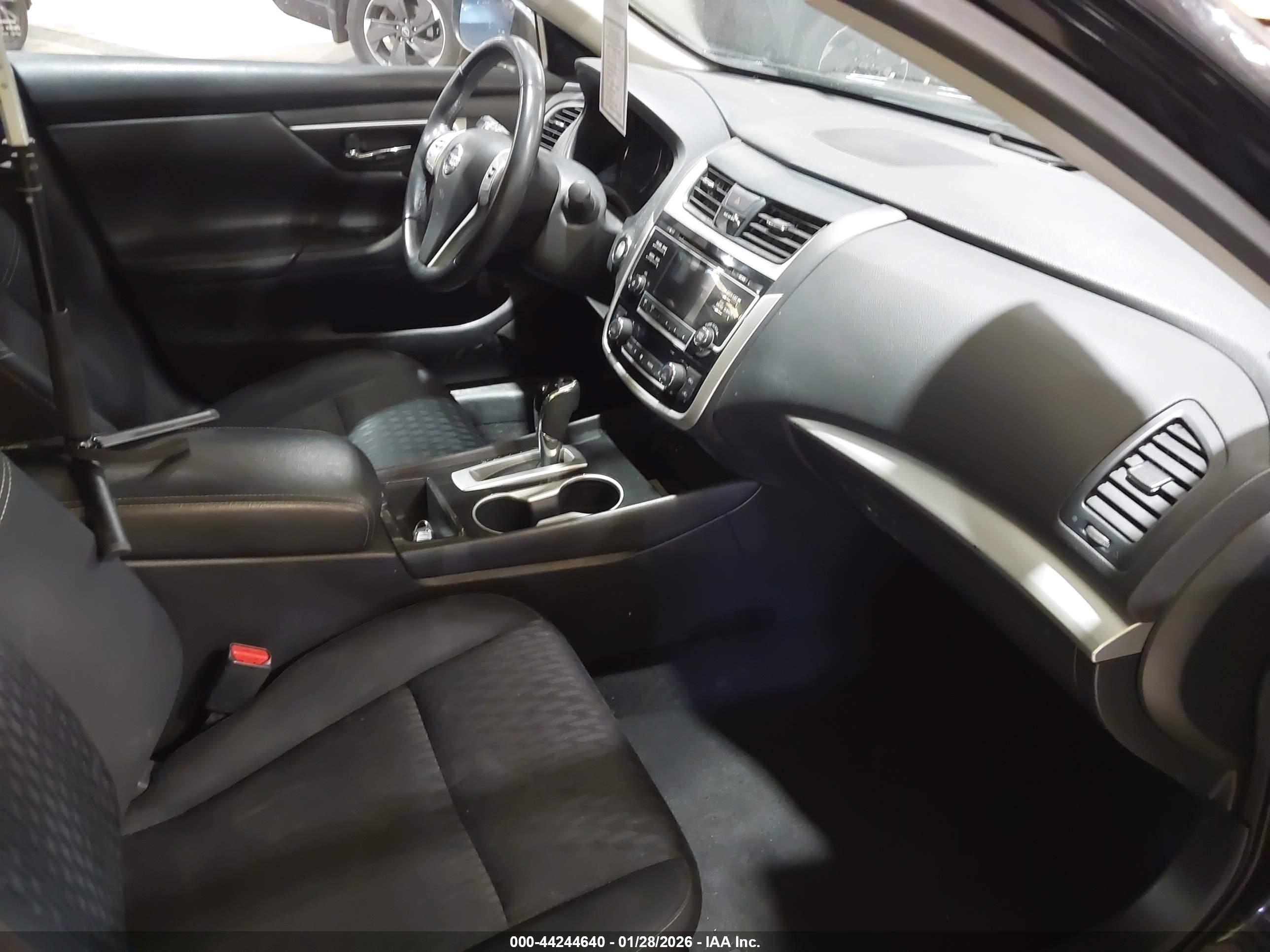 NISSAN ALTIMA image 5