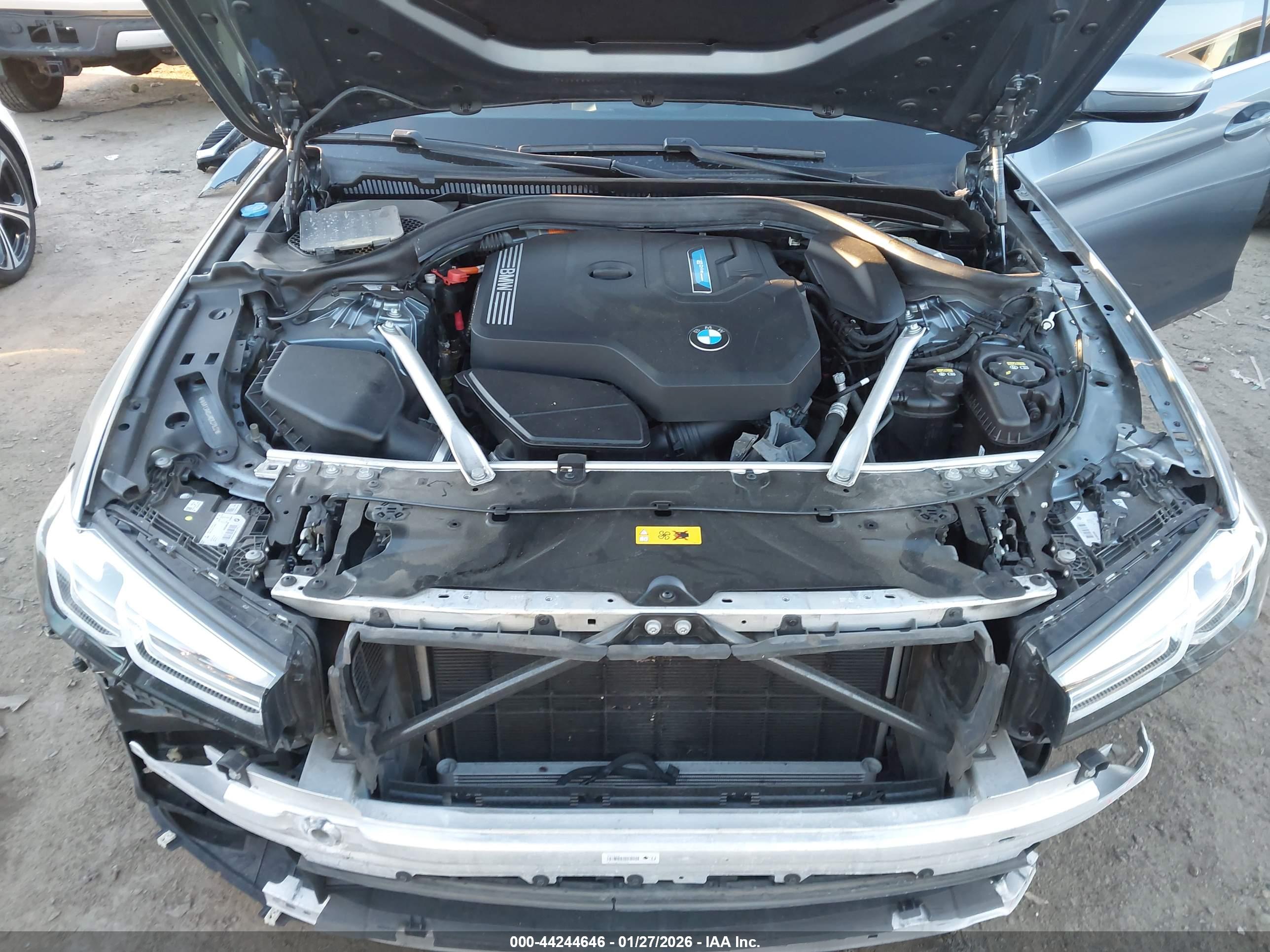 BMW 530E image 10