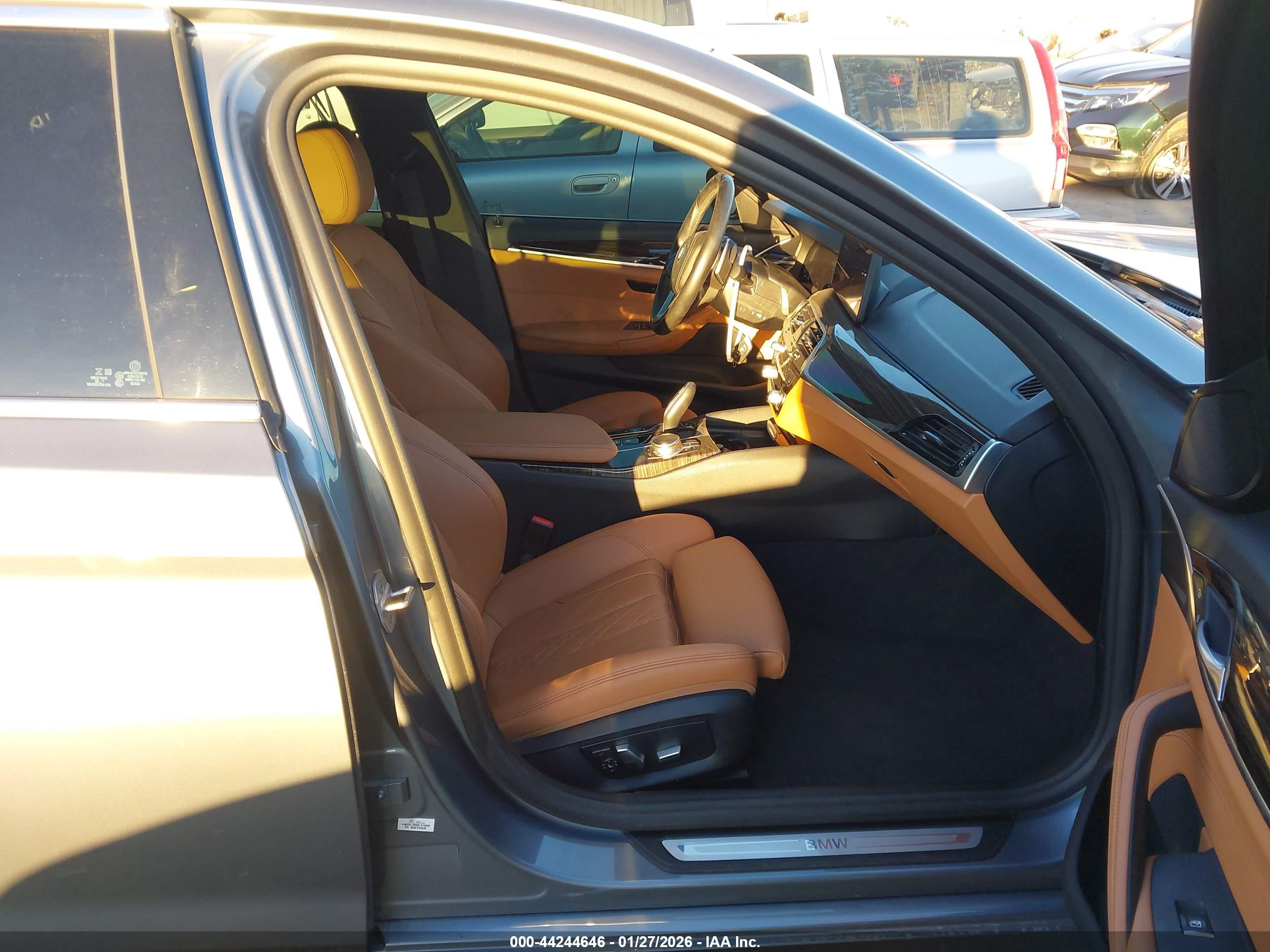 BMW 530E image 5