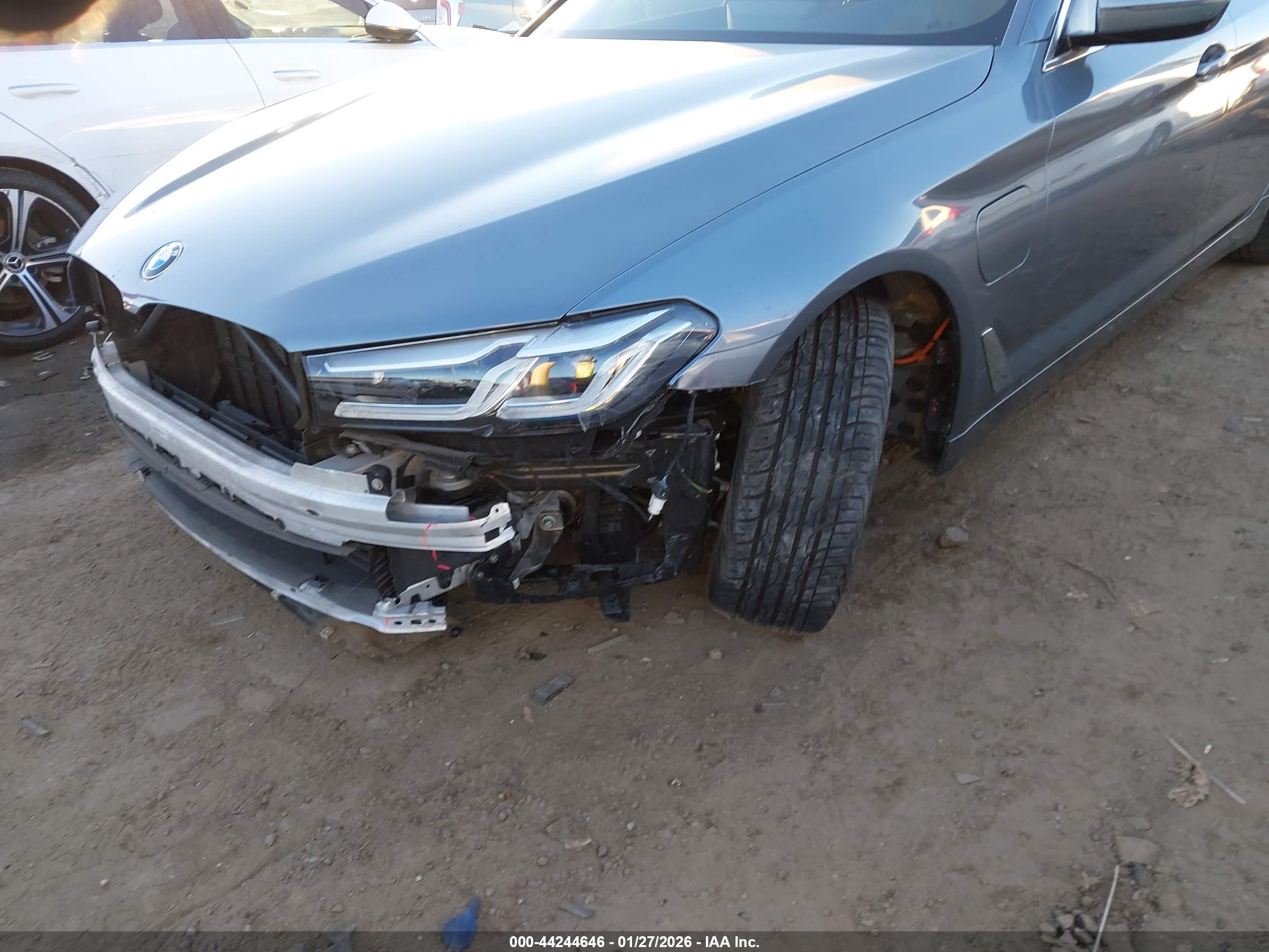 BMW 530E image 6