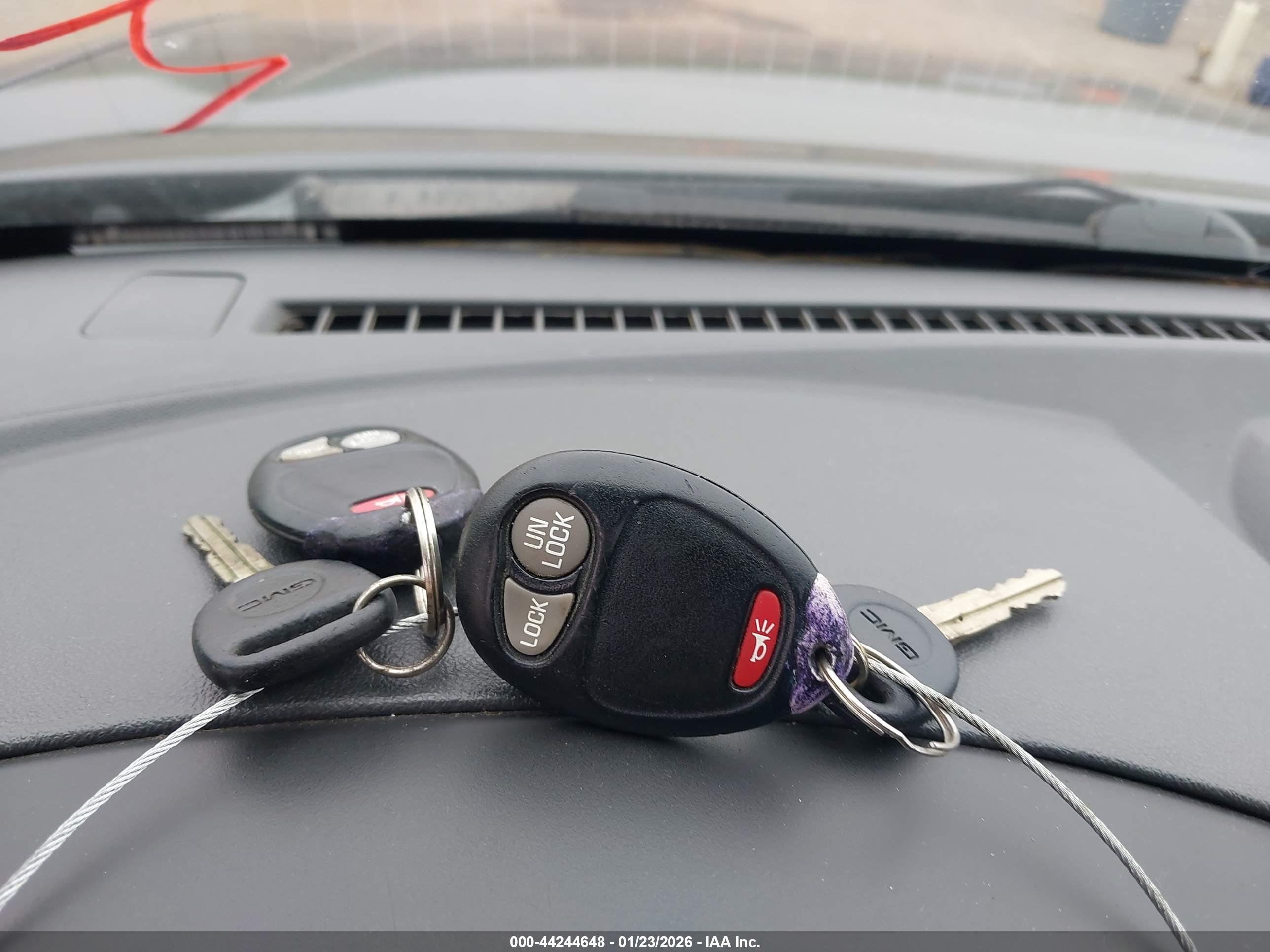 GMC CANYON image 11