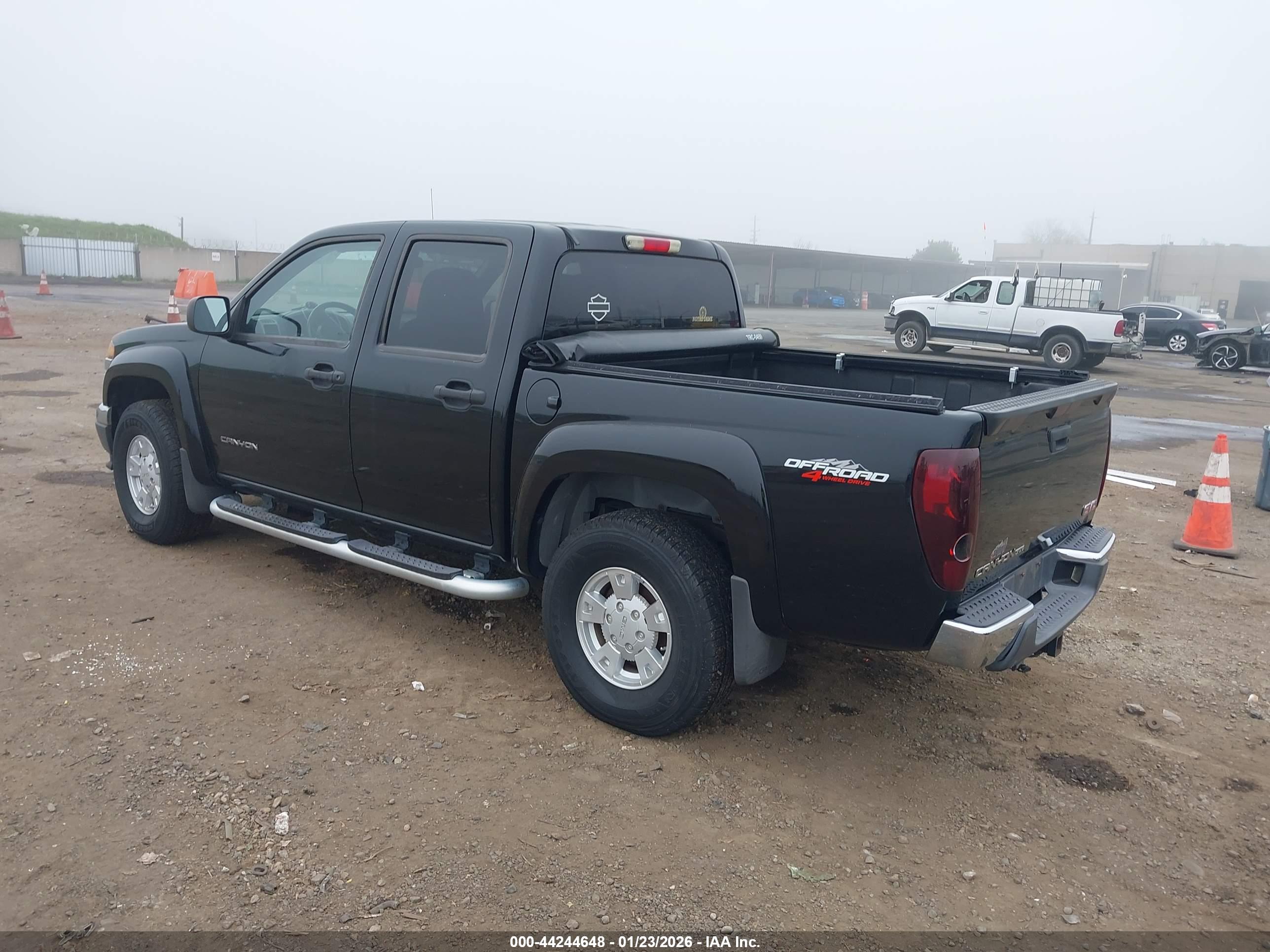 GMC CANYON image 3