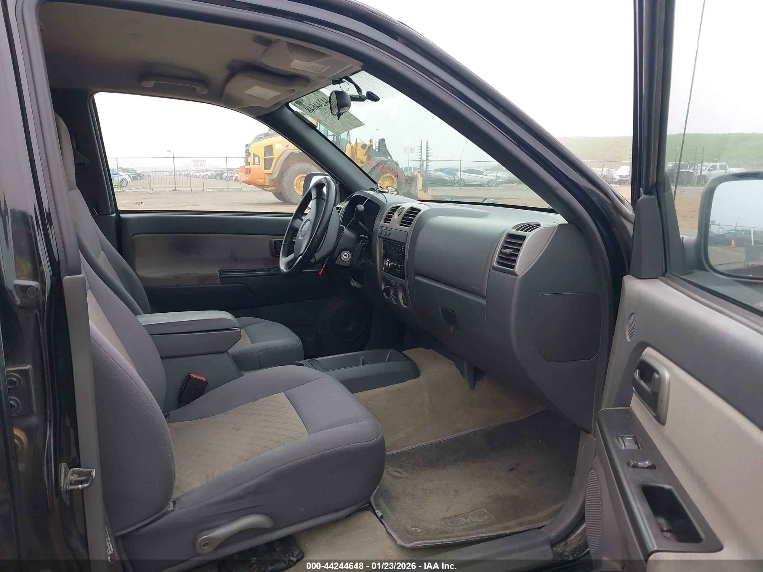 GMC CANYON image 5
