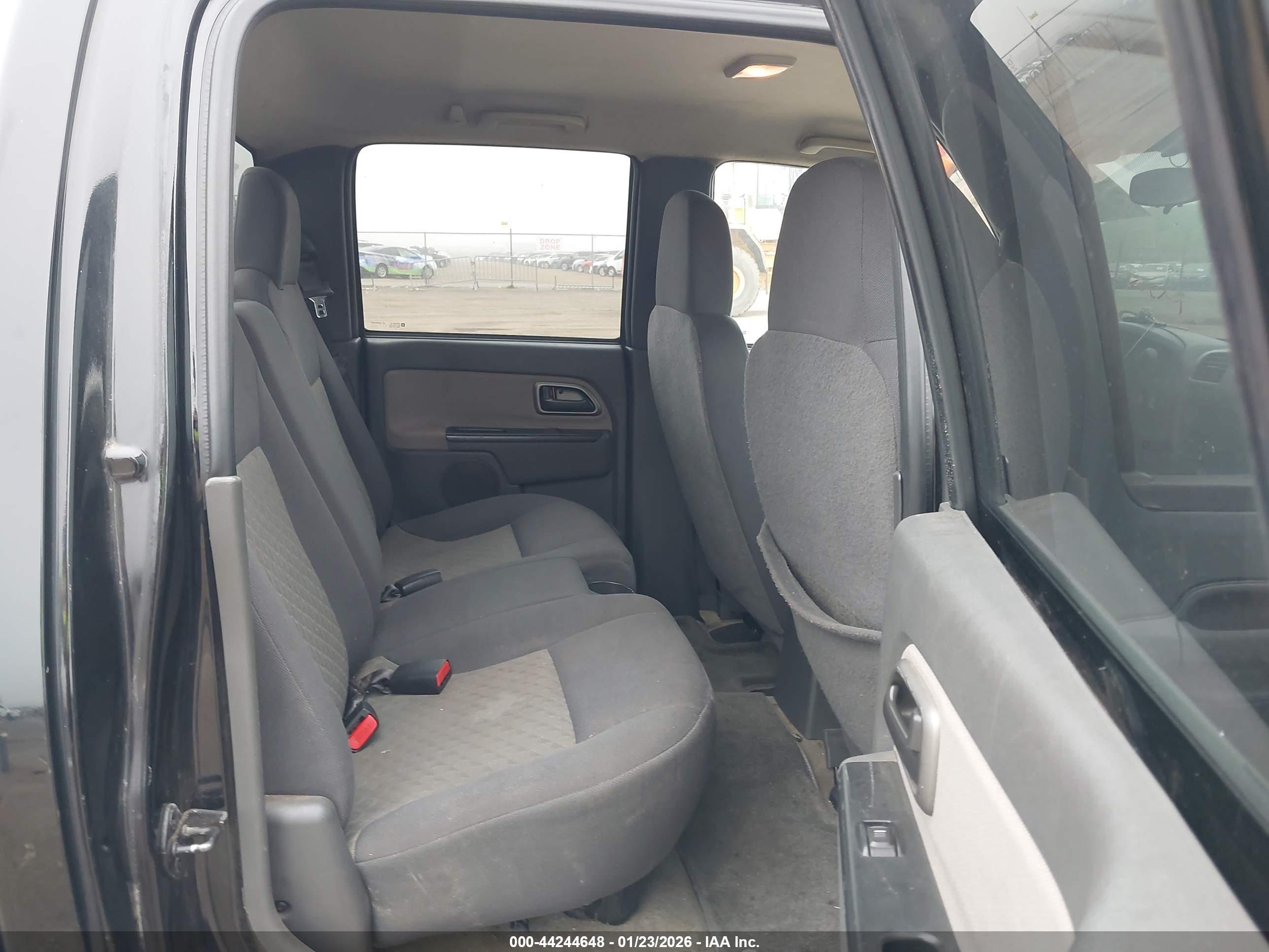 GMC CANYON image 8
