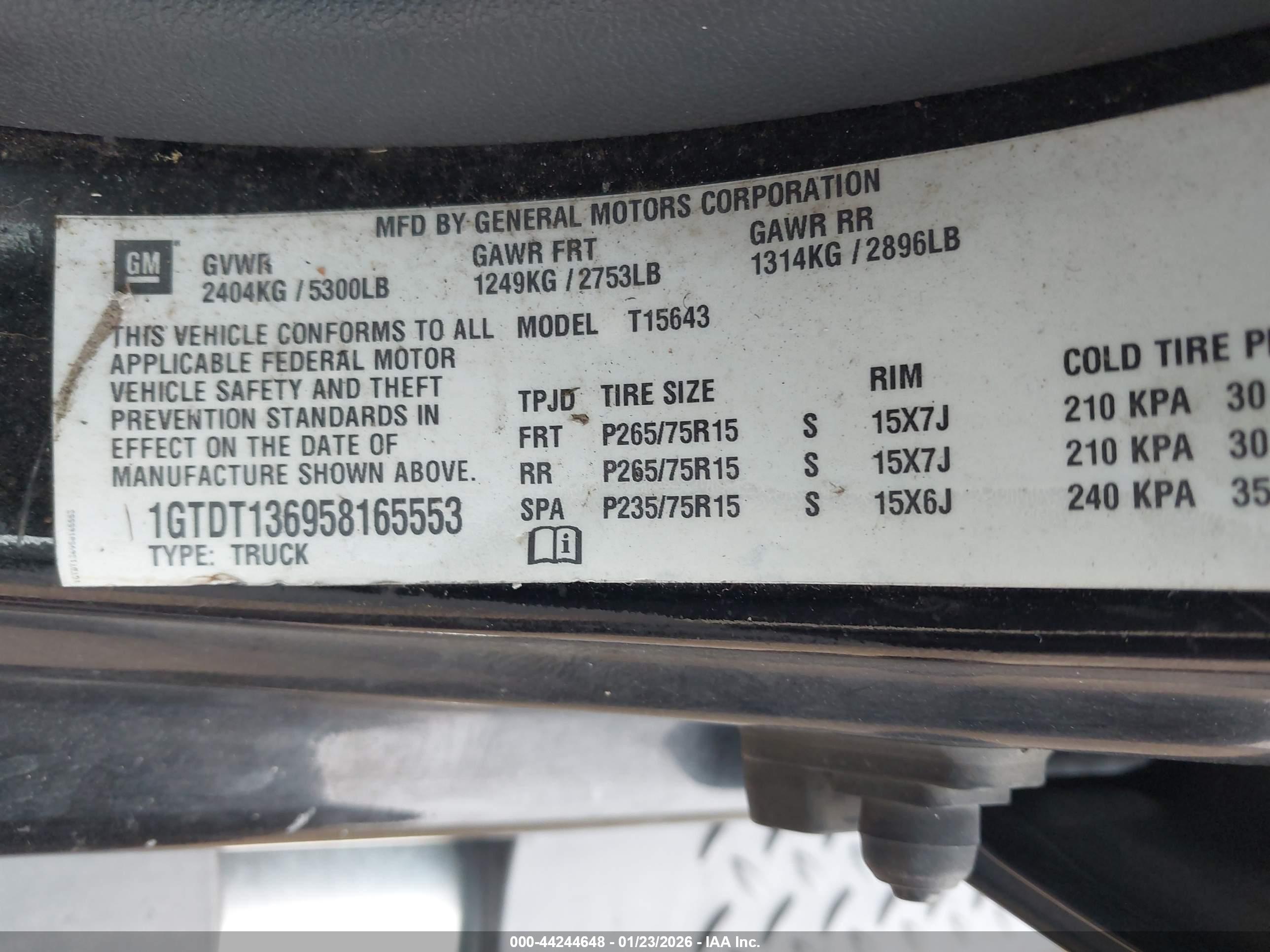 GMC CANYON image 9