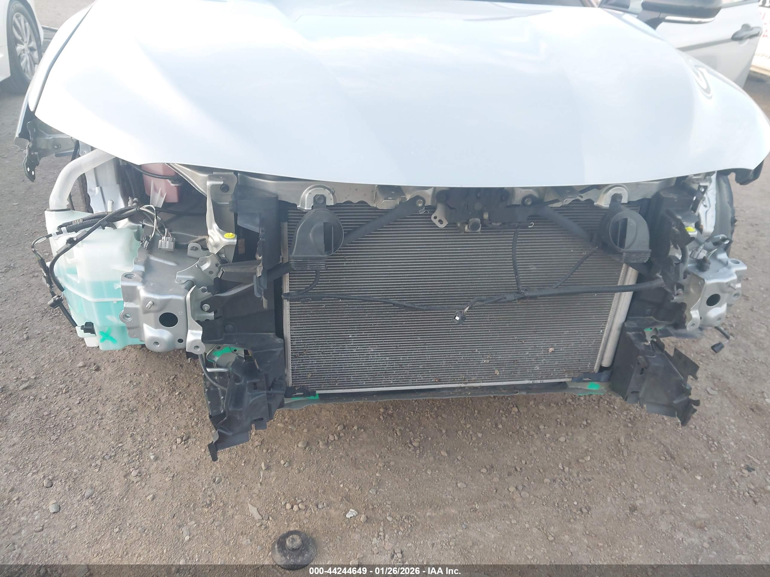 TOYOTA CAMRY image 6