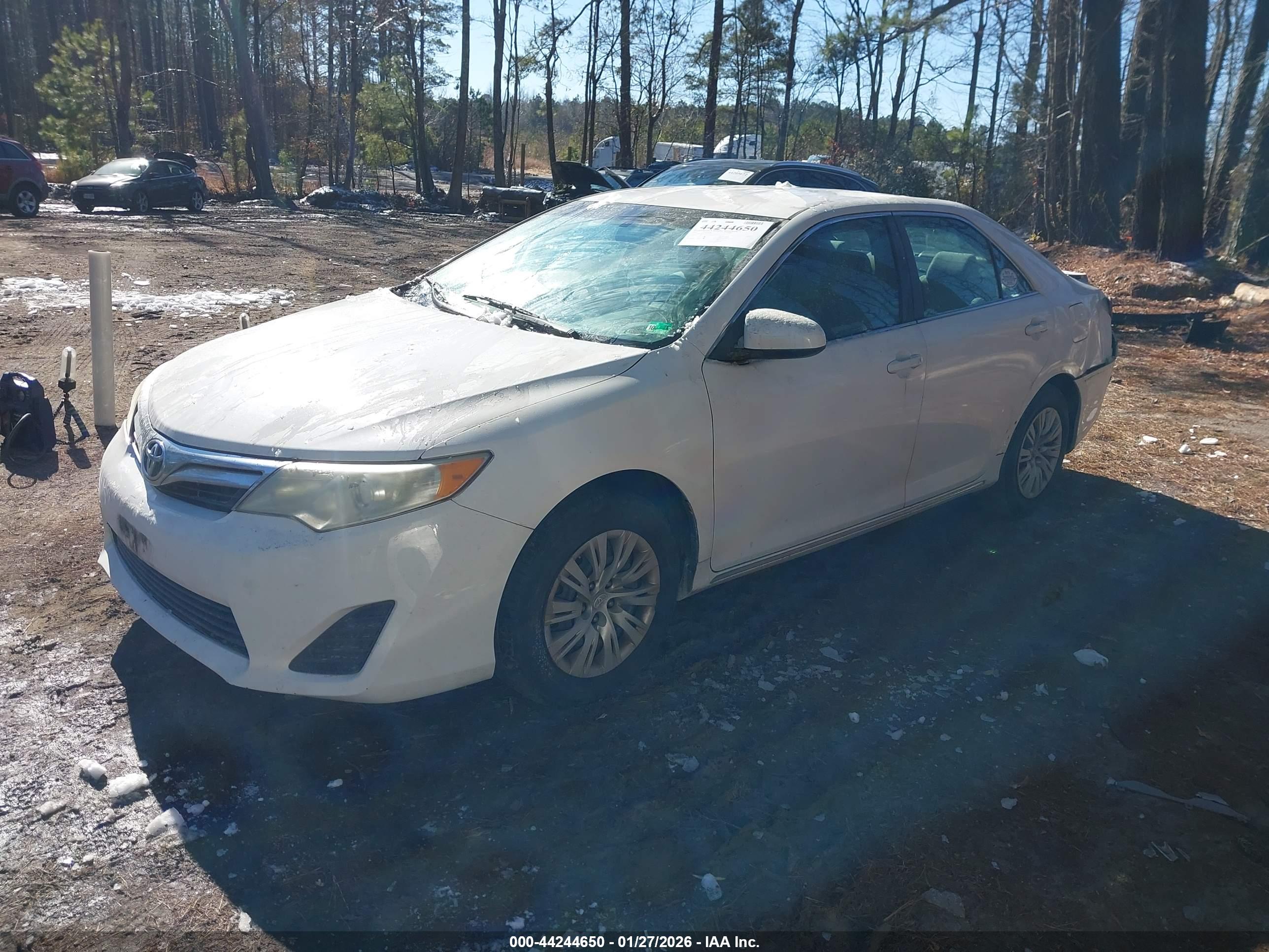 TOYOTA CAMRY image 2