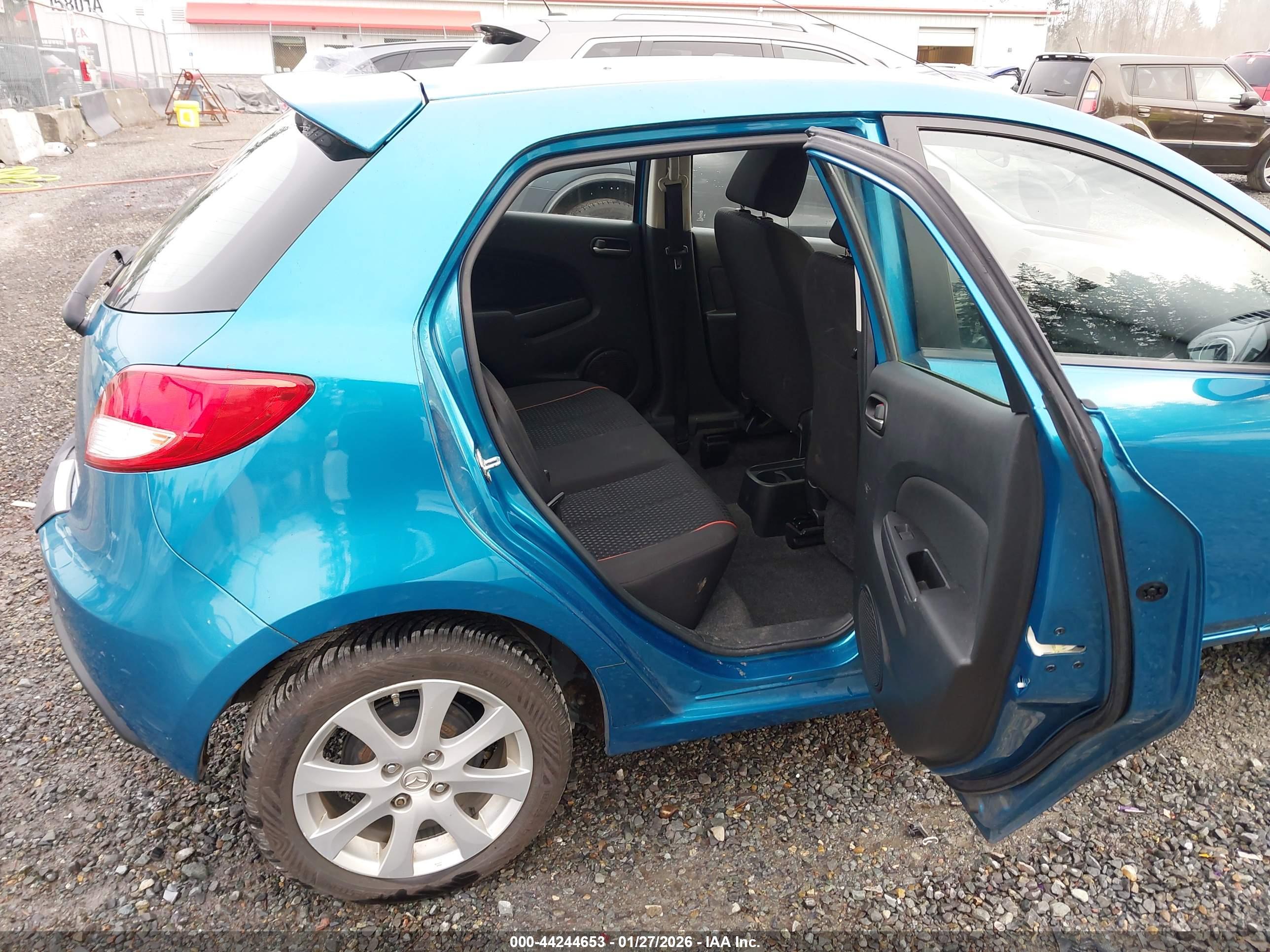 MAZDA MAZDA2 image 8