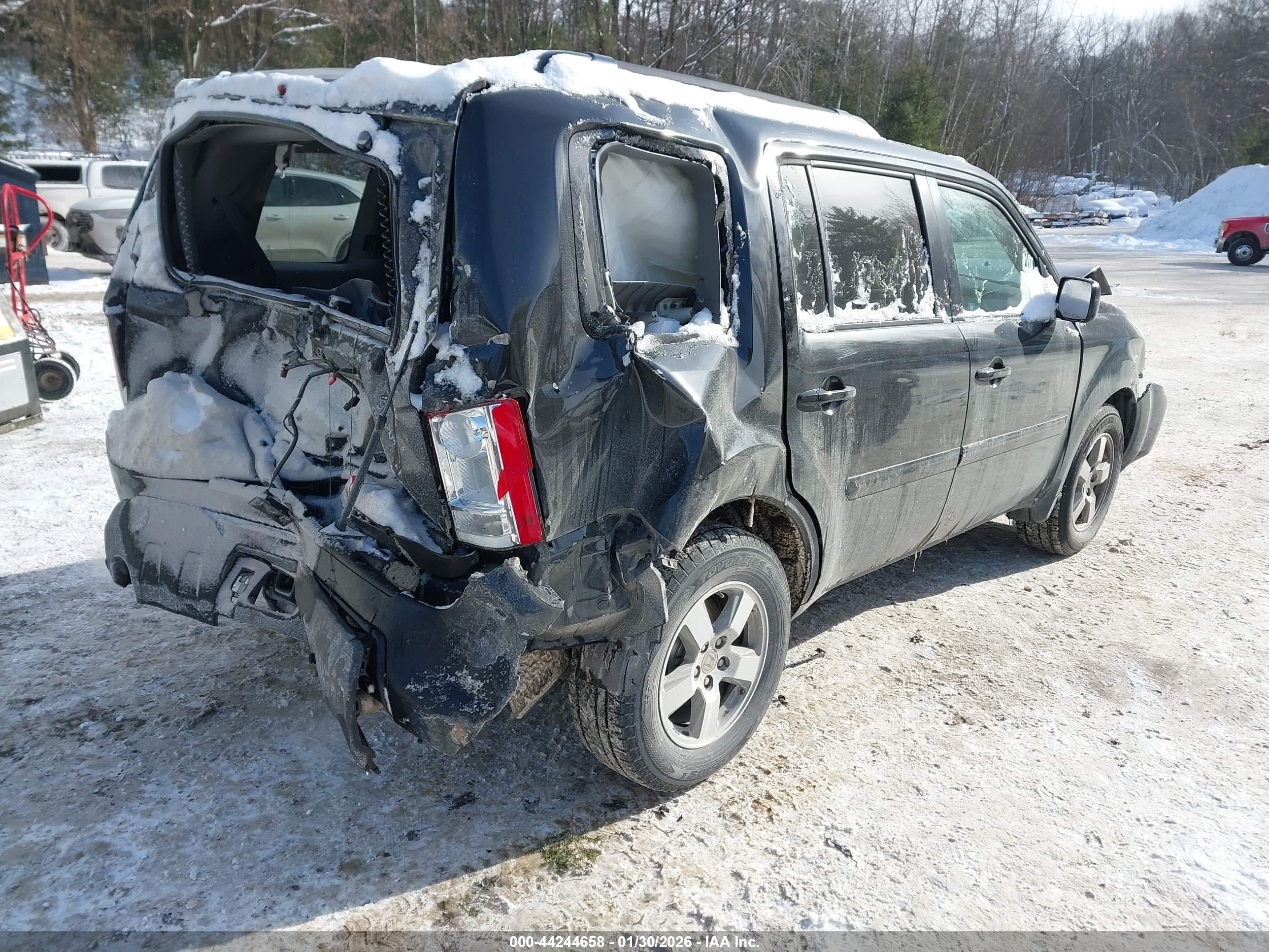 HONDA PILOT image 4