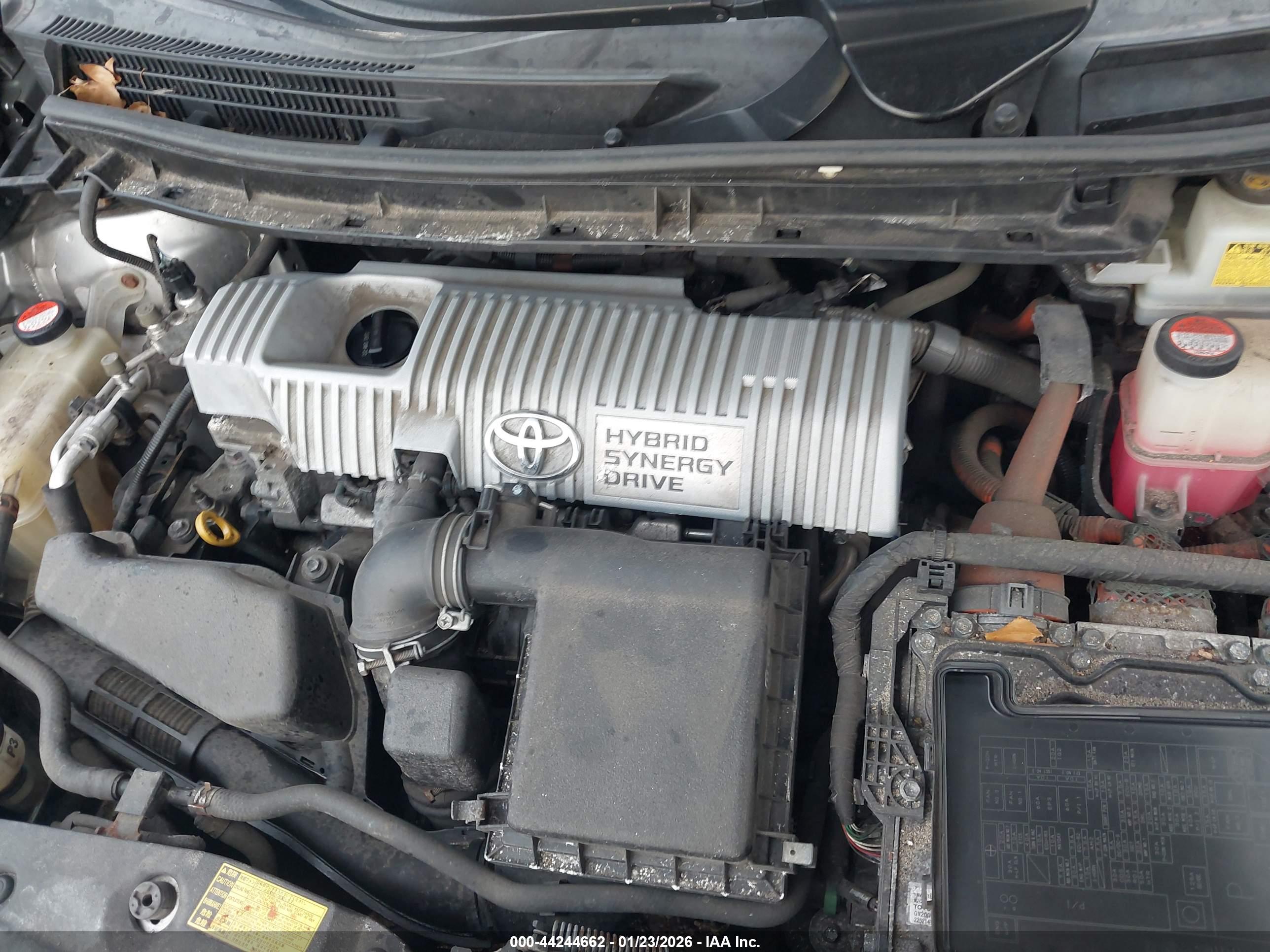 TOYOTA PRIUS image 10