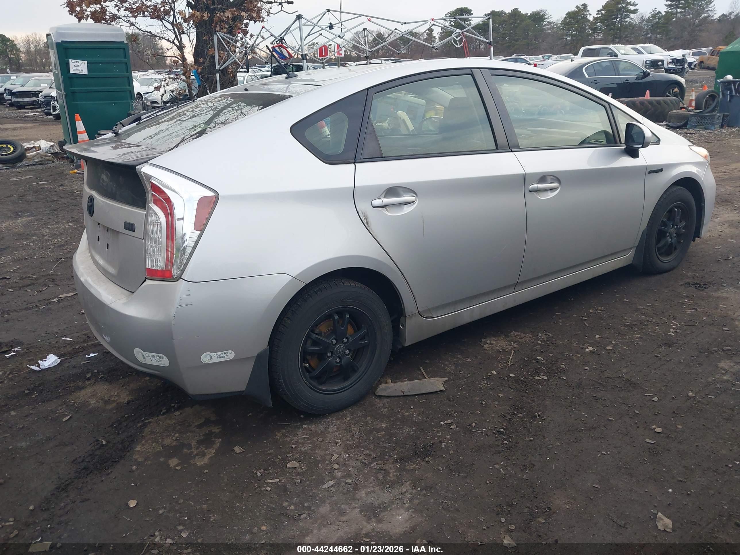 TOYOTA PRIUS image 4