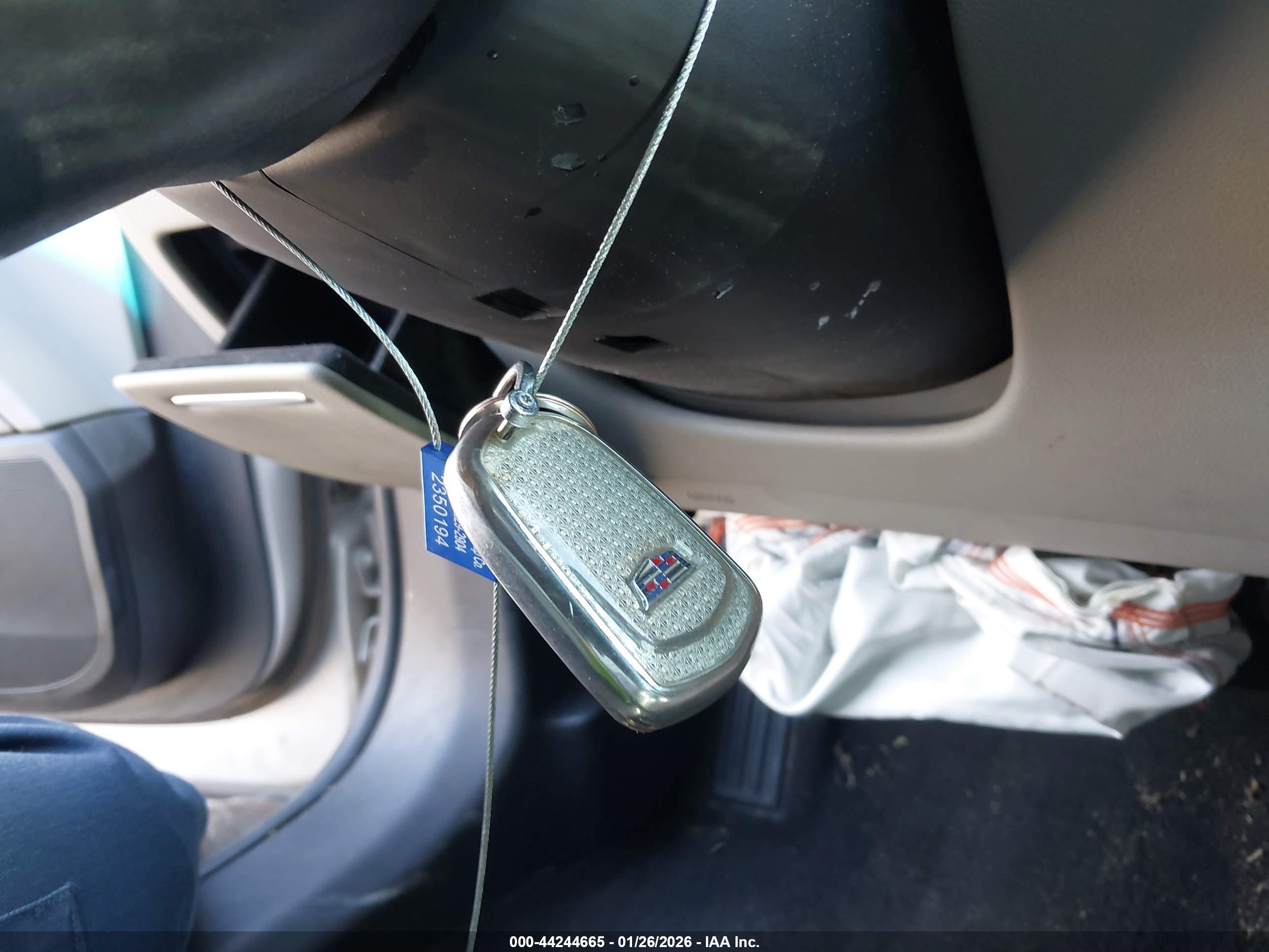 CADILLAC XTS image 11