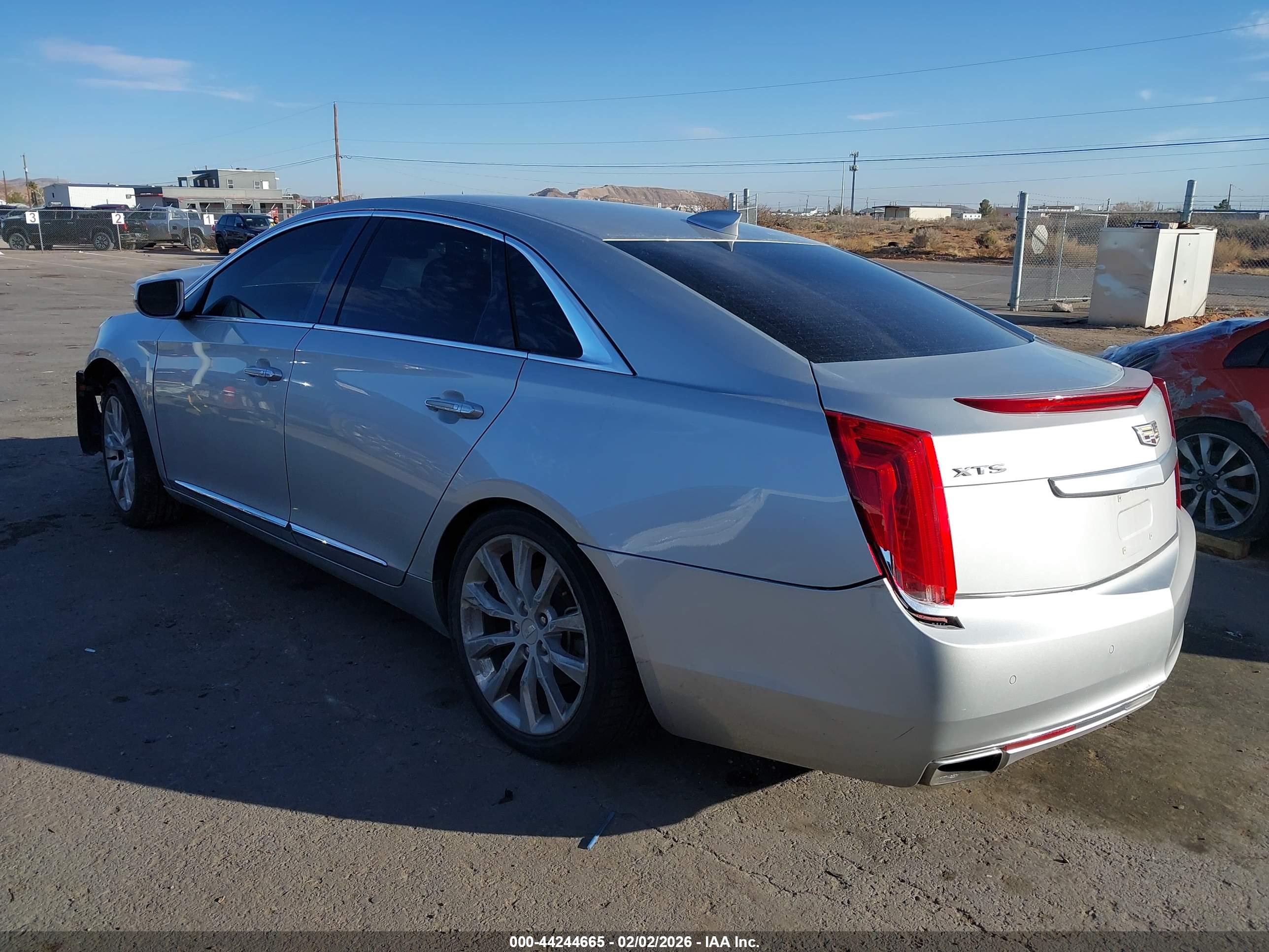 CADILLAC XTS image 3
