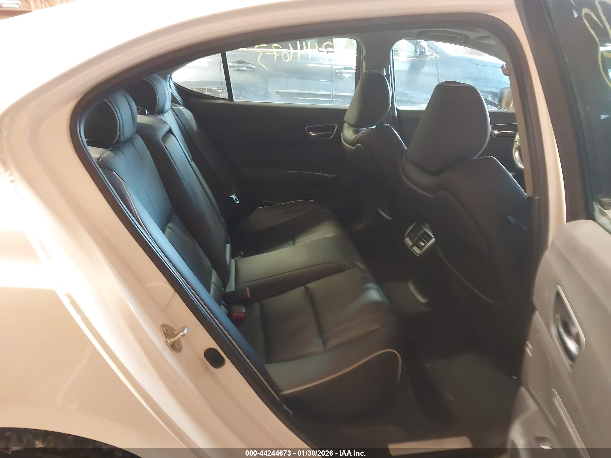 ACURA TLX image 8
