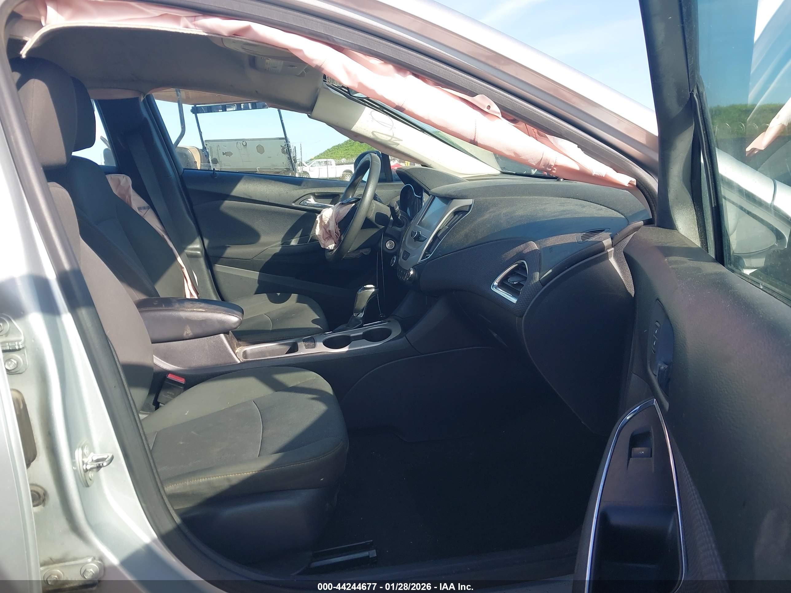 CHEVROLET CRUZE image 5