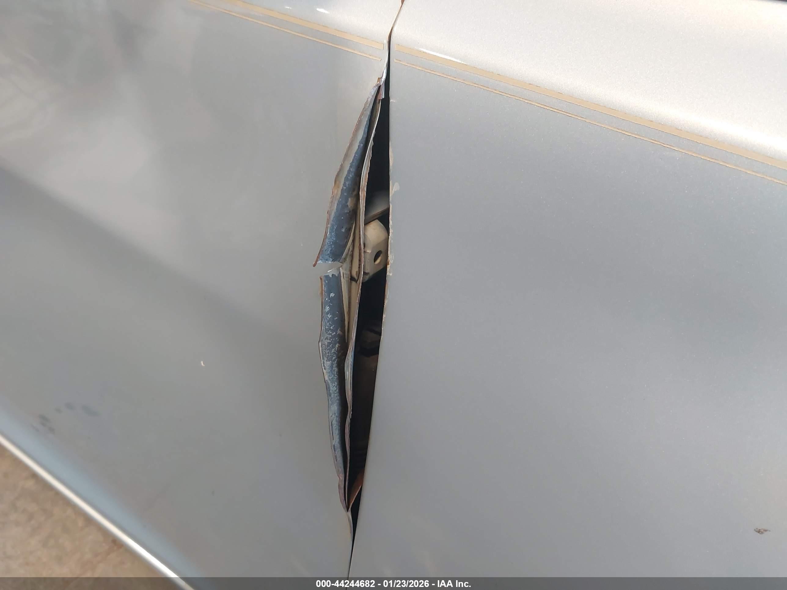 HYUNDAI ELANTRA image 6