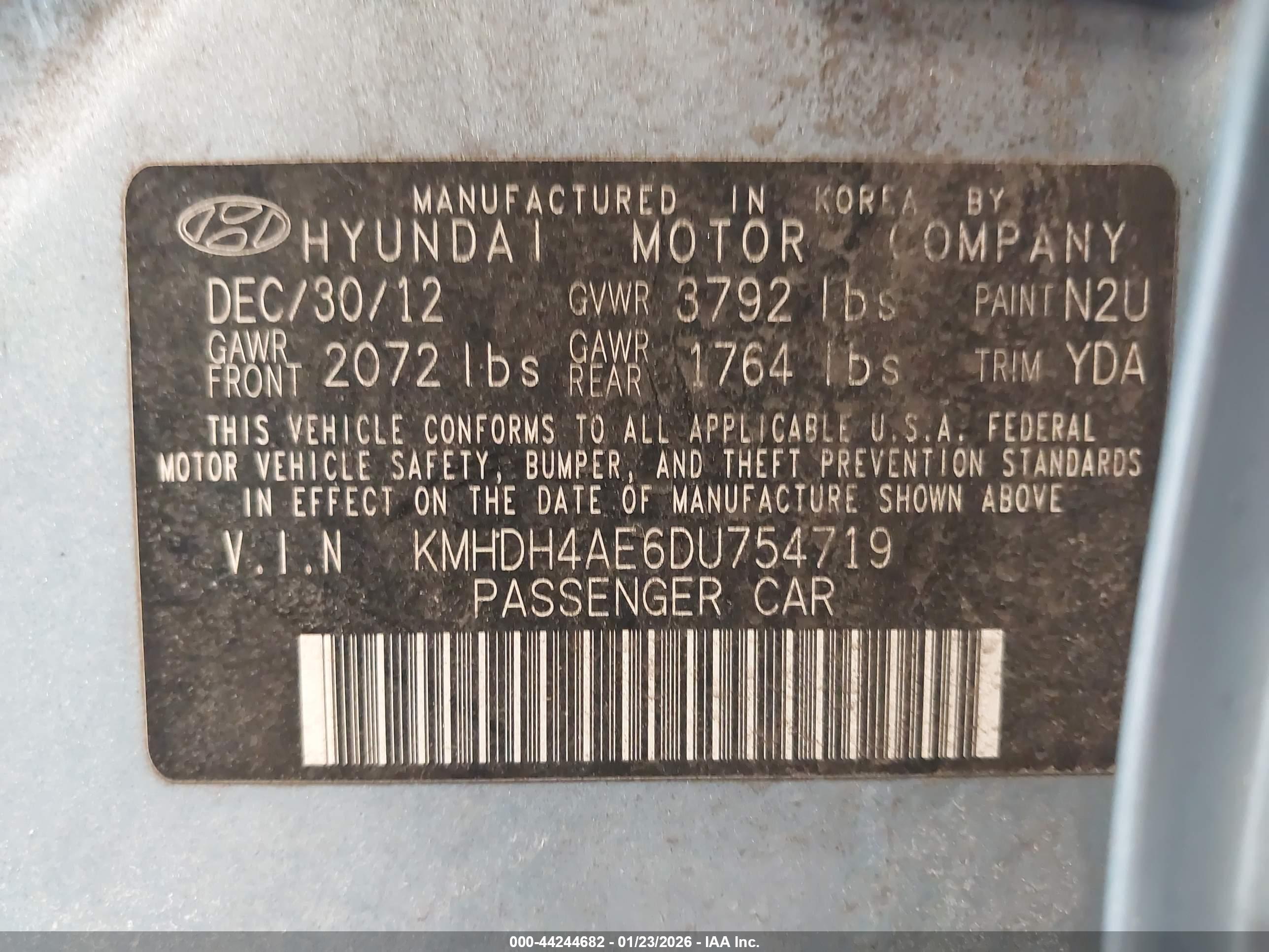 HYUNDAI ELANTRA image 9