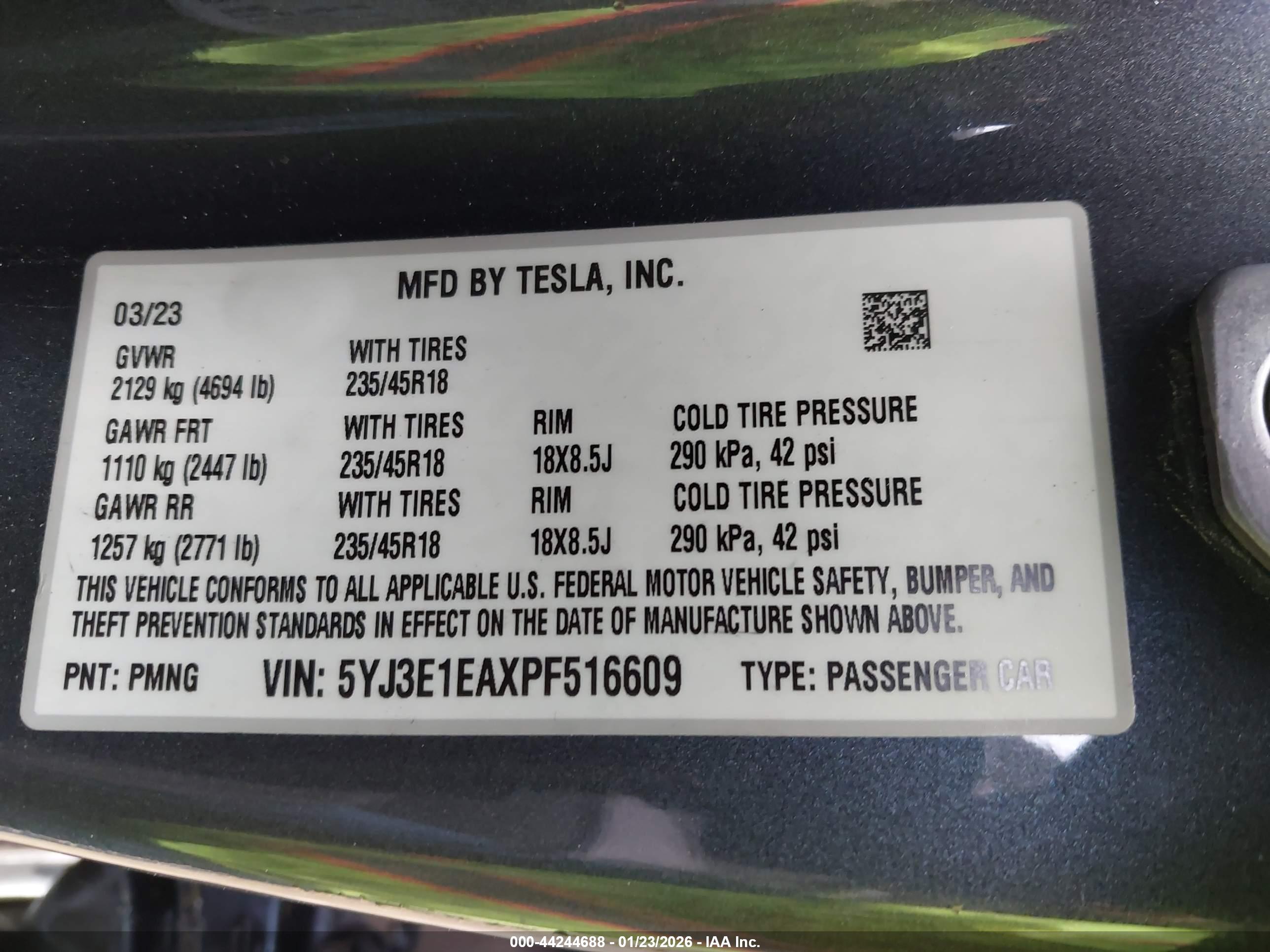 TESLA MODEL image 9