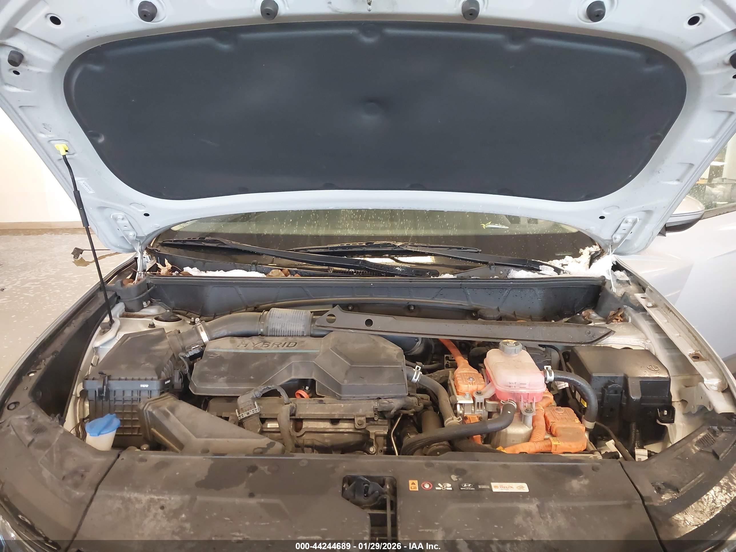 HYUNDAI TUCSON image 10
